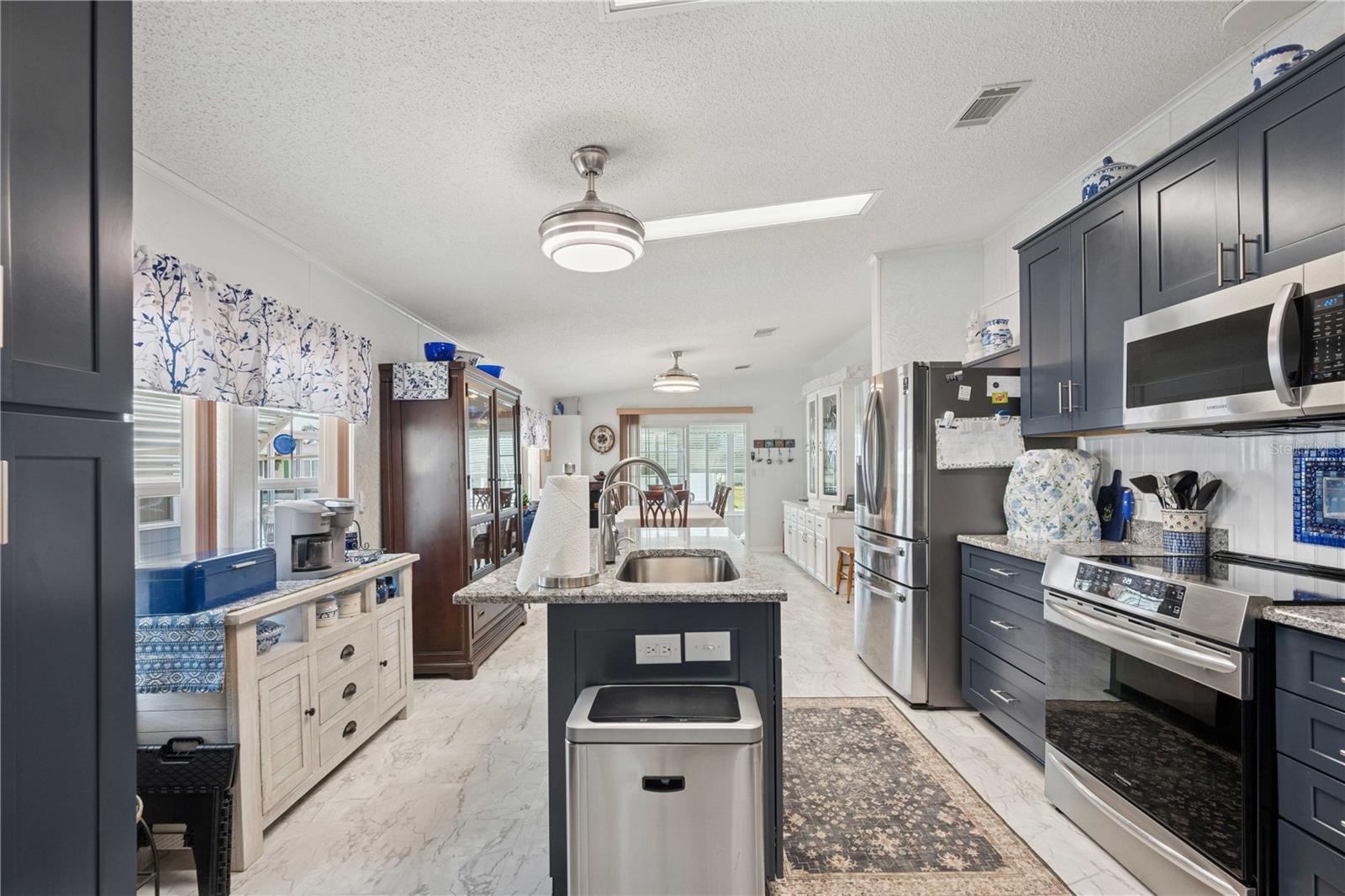 Image 9 of 78 For 5646 Cheyenne Street