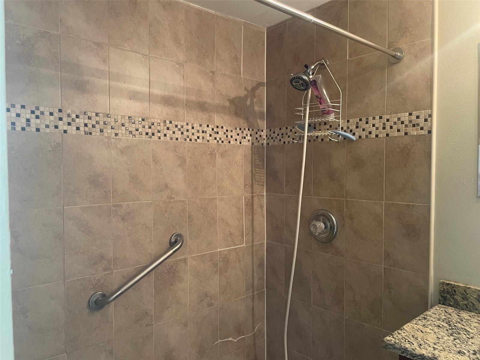 Image 18 of 31 For 3128 49th Street N