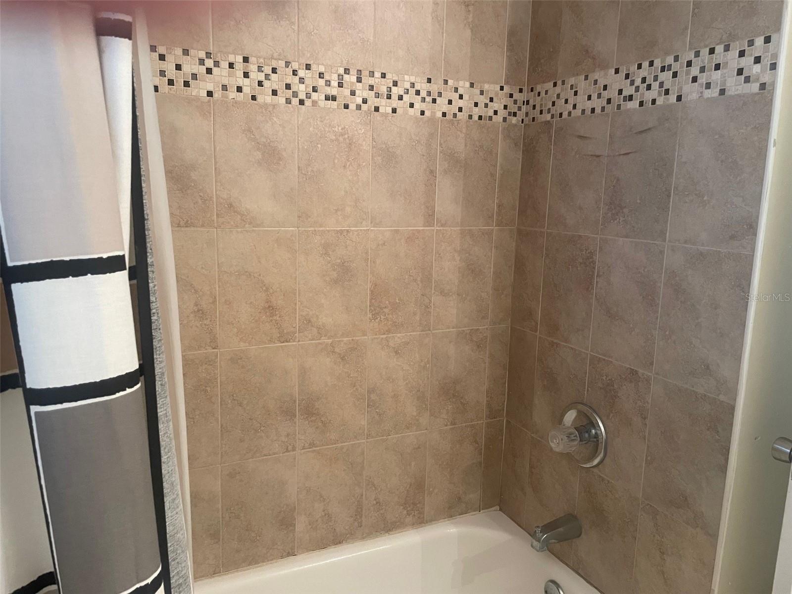 Image 22 of 31 For 3128 49th Street N