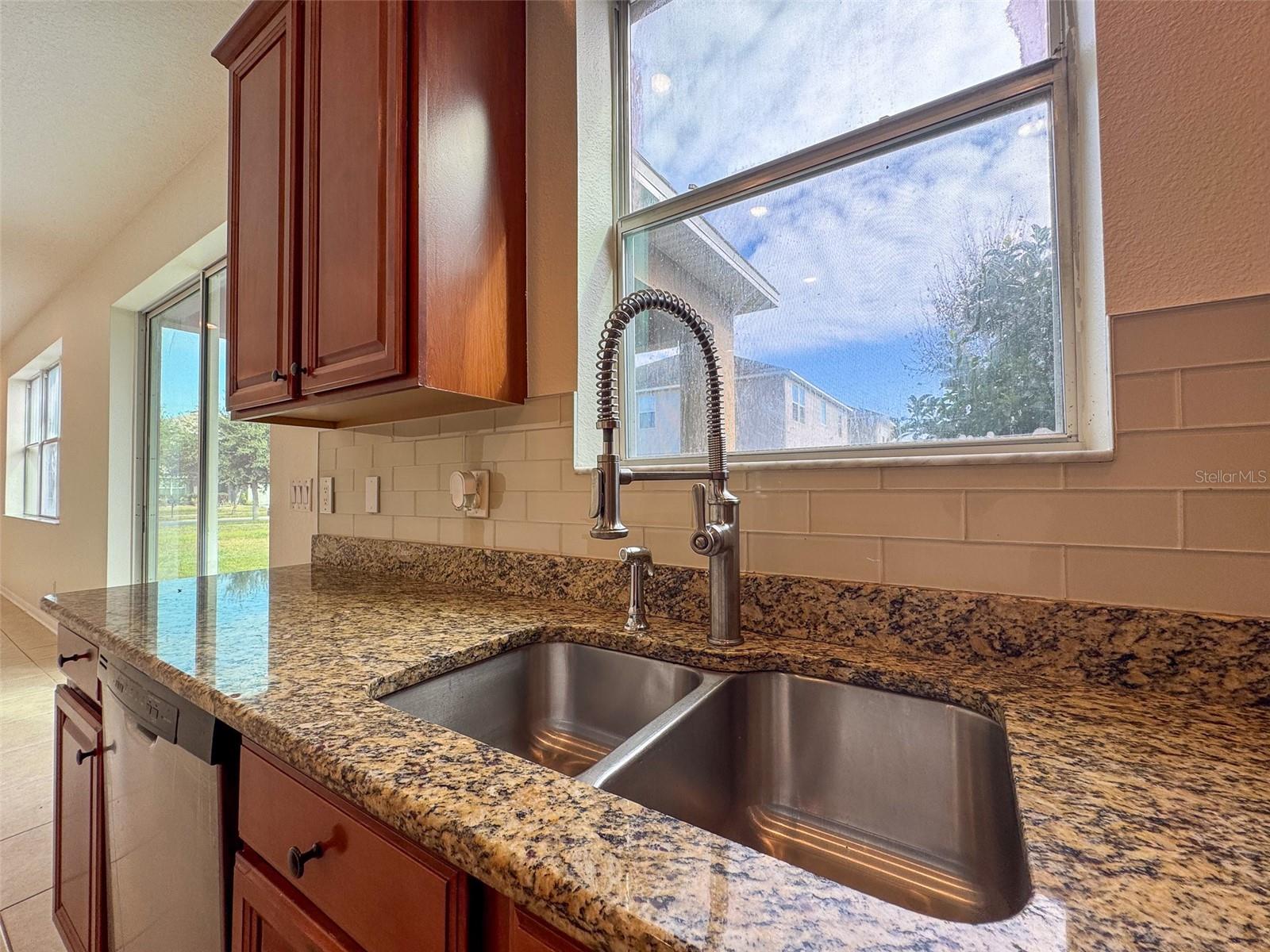 Image 17 of 49 For 10663 Pictorial Park Drive