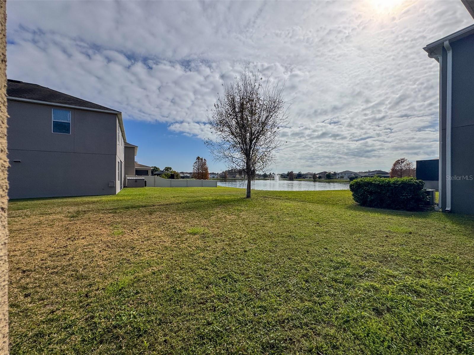 Image 19 of 49 For 10663 Pictorial Park Drive