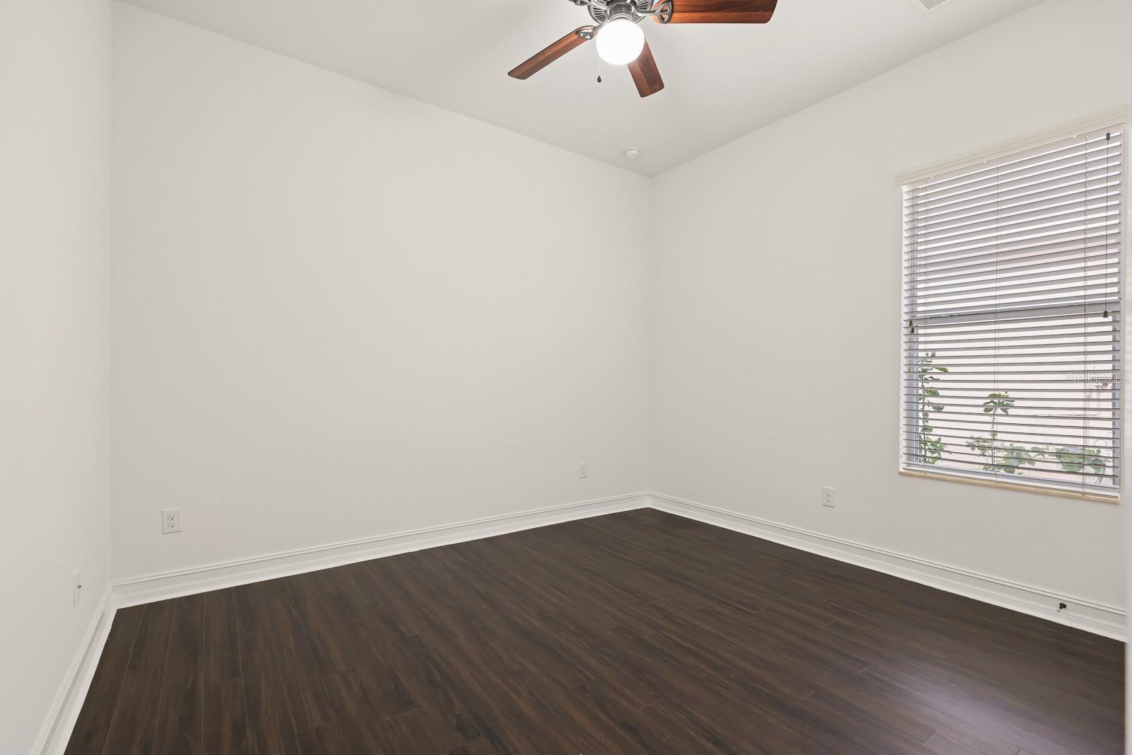 Image 23 of 49 For 6716 Park Strand Drive