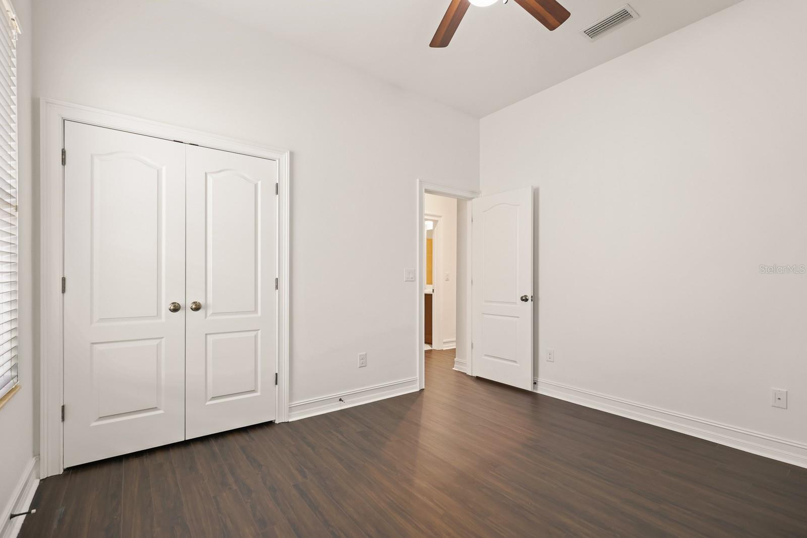 Image 24 of 49 For 6716 Park Strand Drive