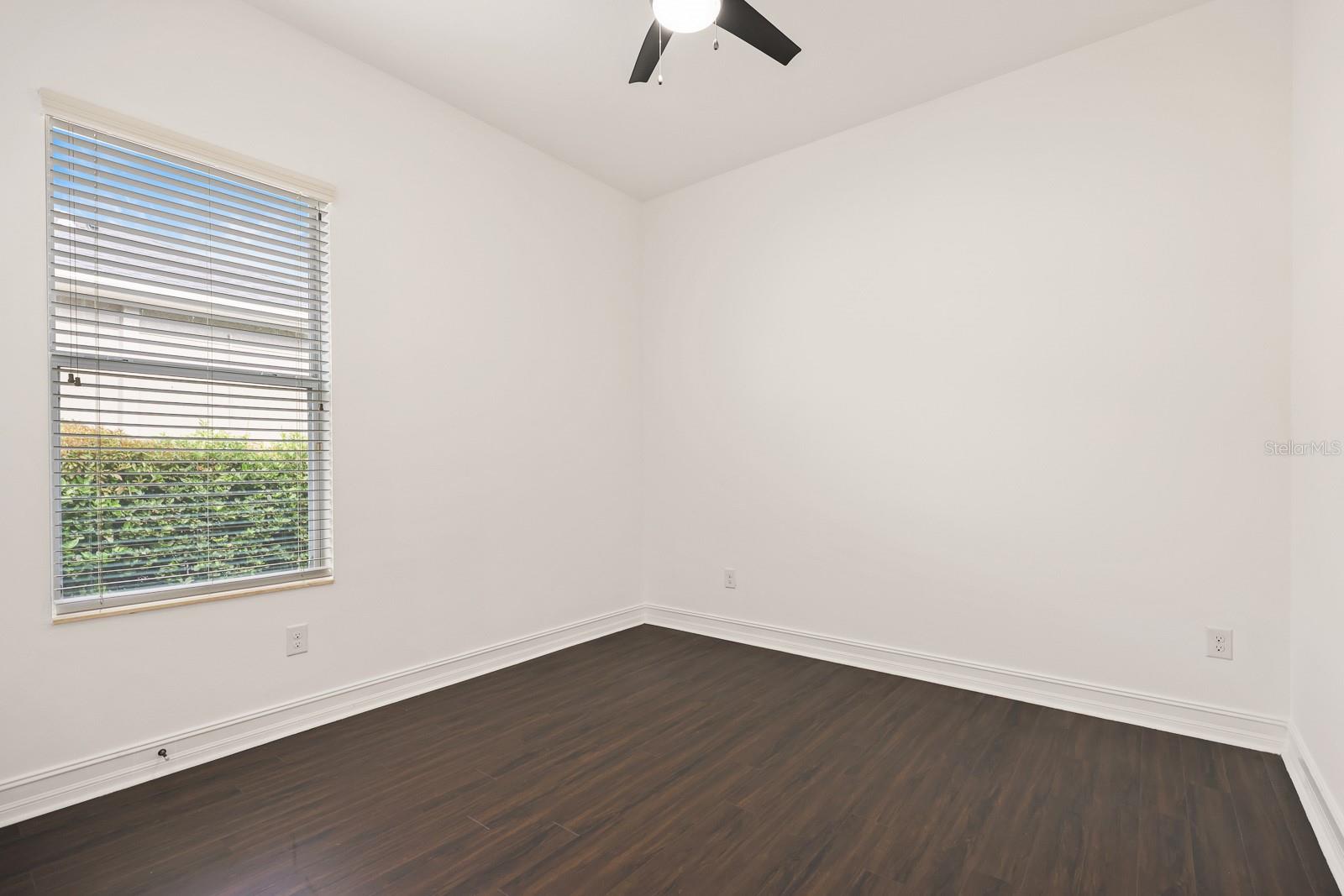 Image 25 of 49 For 6716 Park Strand Drive