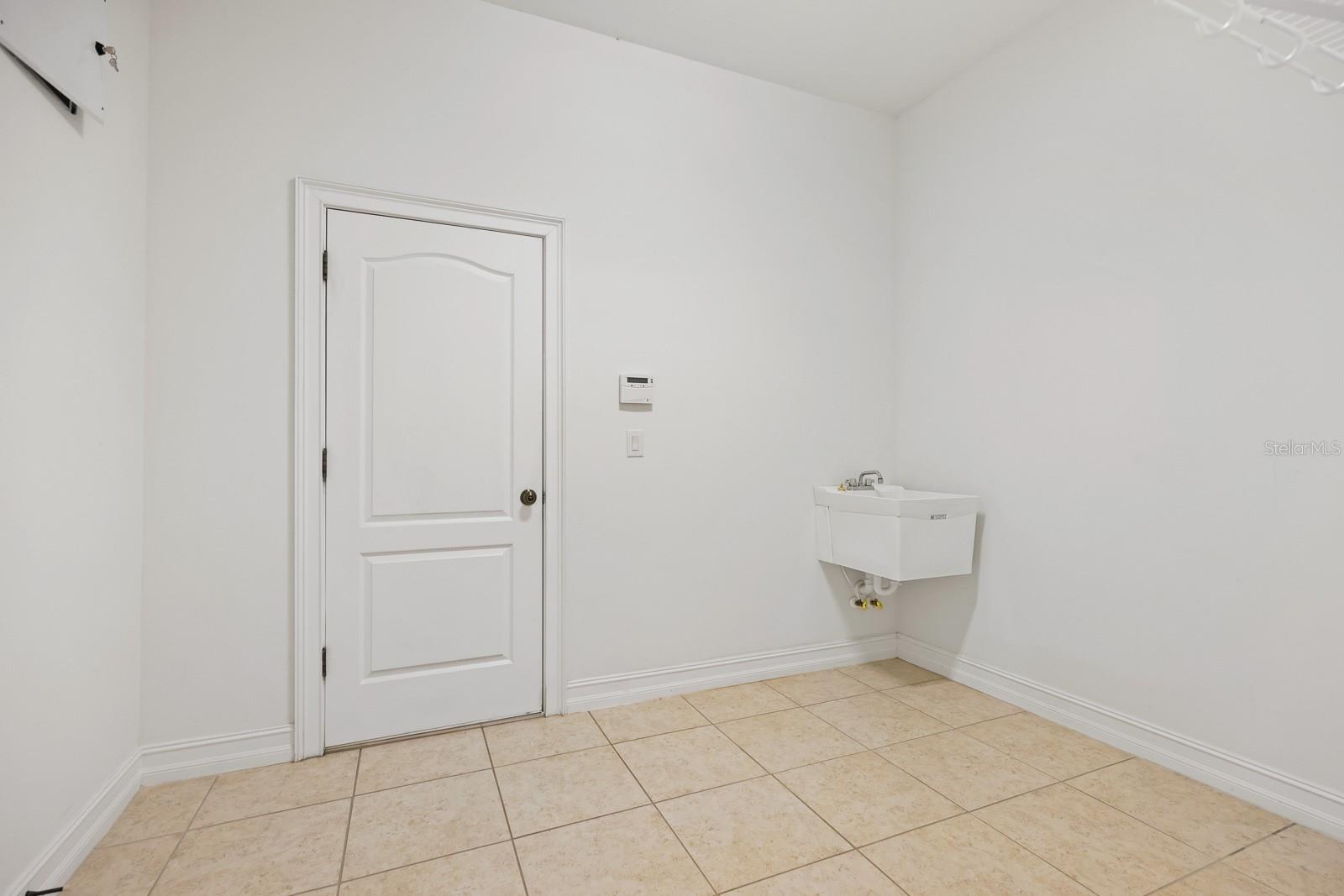 Image 28 of 49 For 6716 Park Strand Drive