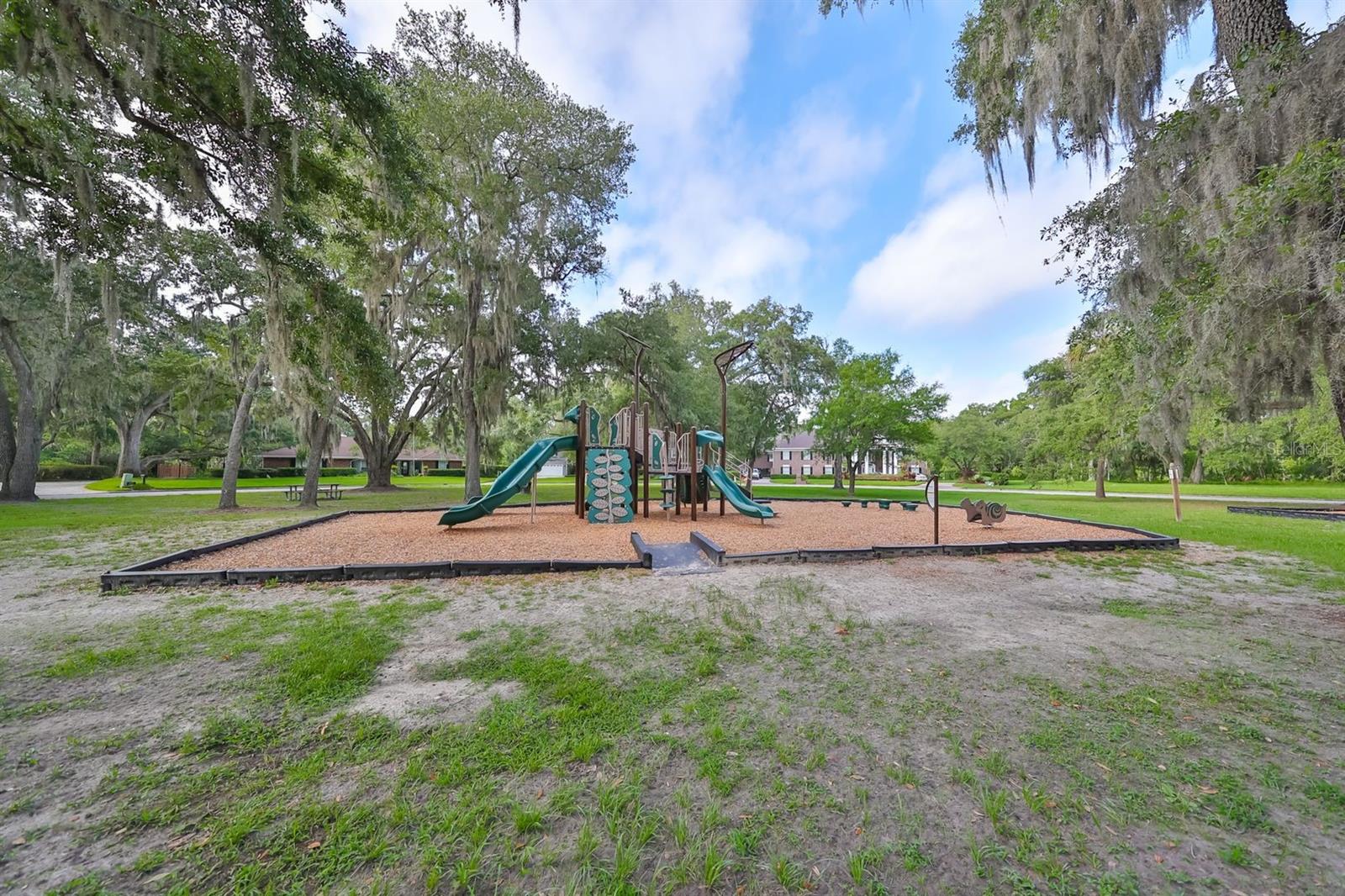 Image 41 of 42 For 817 Bannockburn Avenue