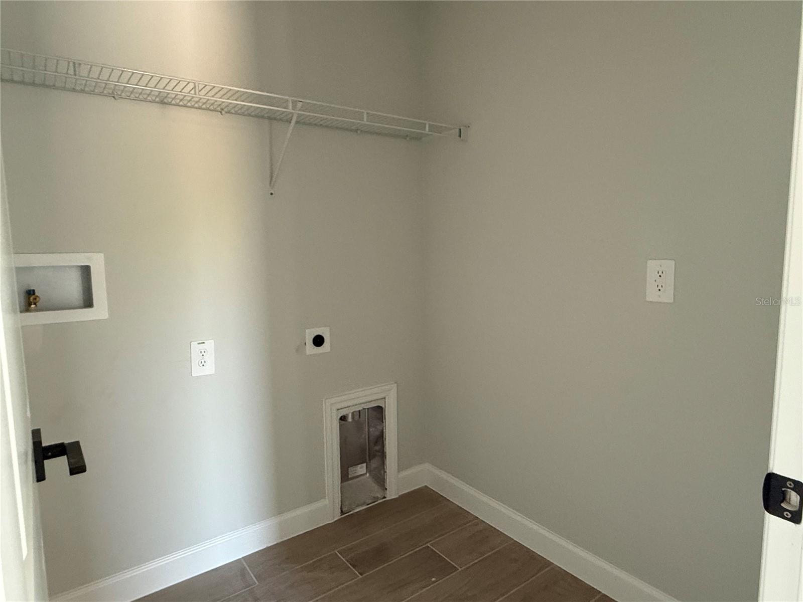 Image 19 of 32 For 7580 Deer Valley Circle  64