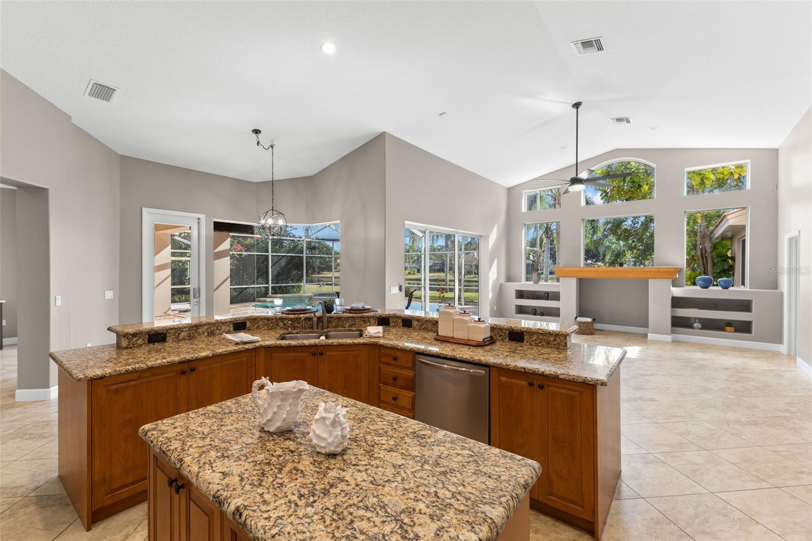 Image 17 of 98 For 3830 Moreno Drive