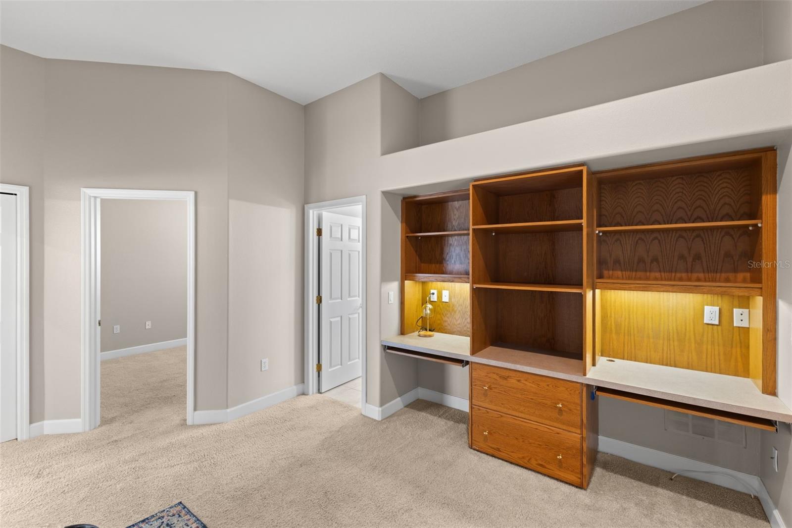 Image 38 of 98 For 3830 Moreno Drive