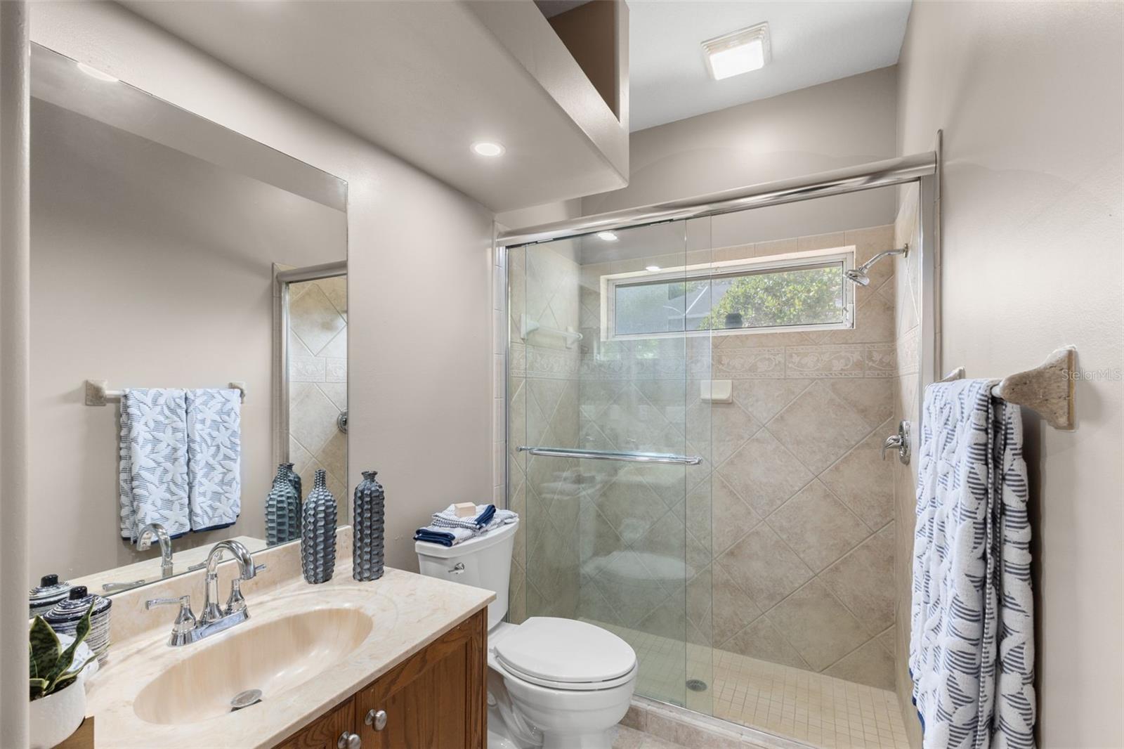 Image 47 of 98 For 3830 Moreno Drive