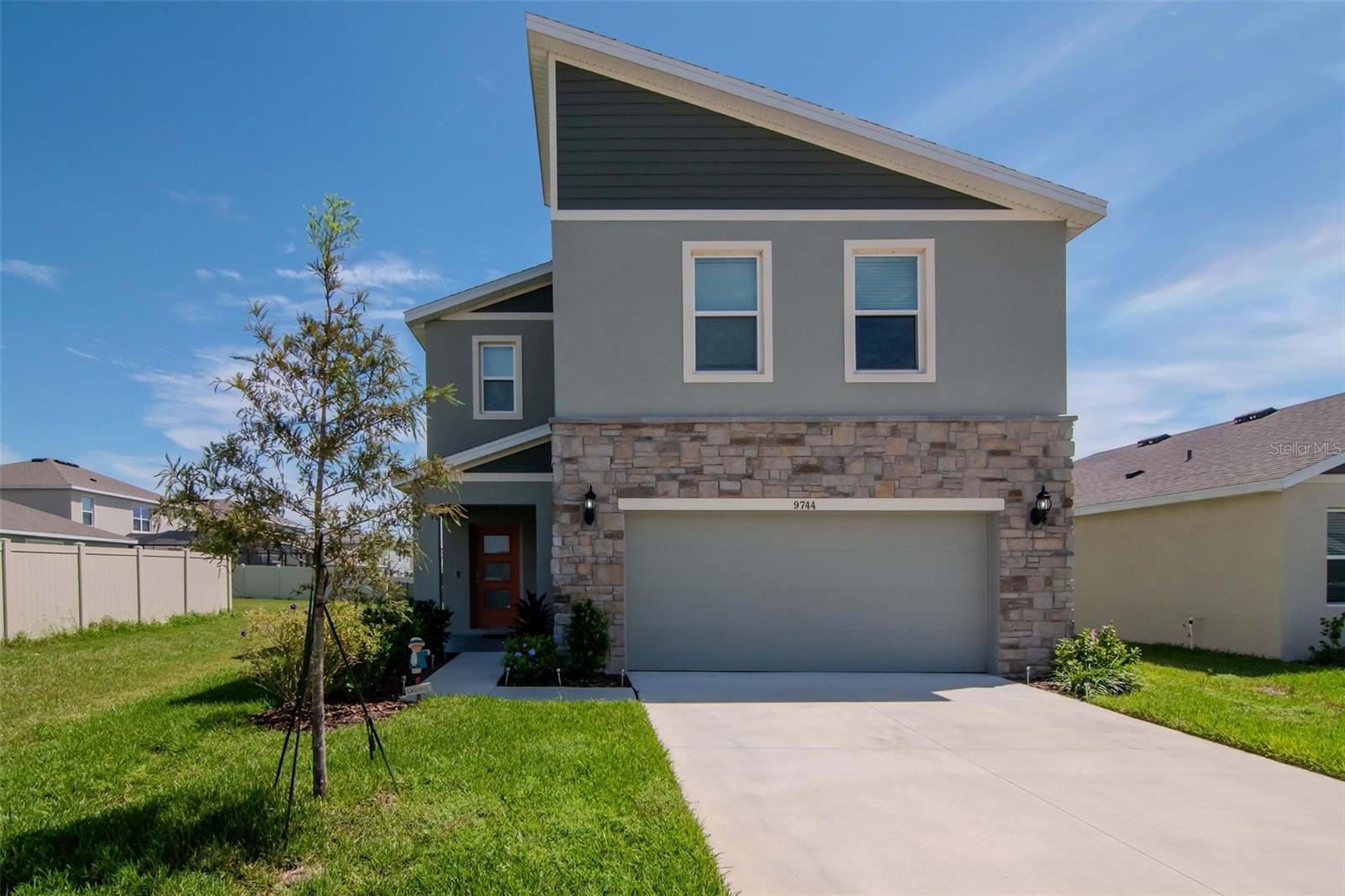 Details for 9744 Crescent Ray Drive, WESLEY CHAPEL, FL 33545