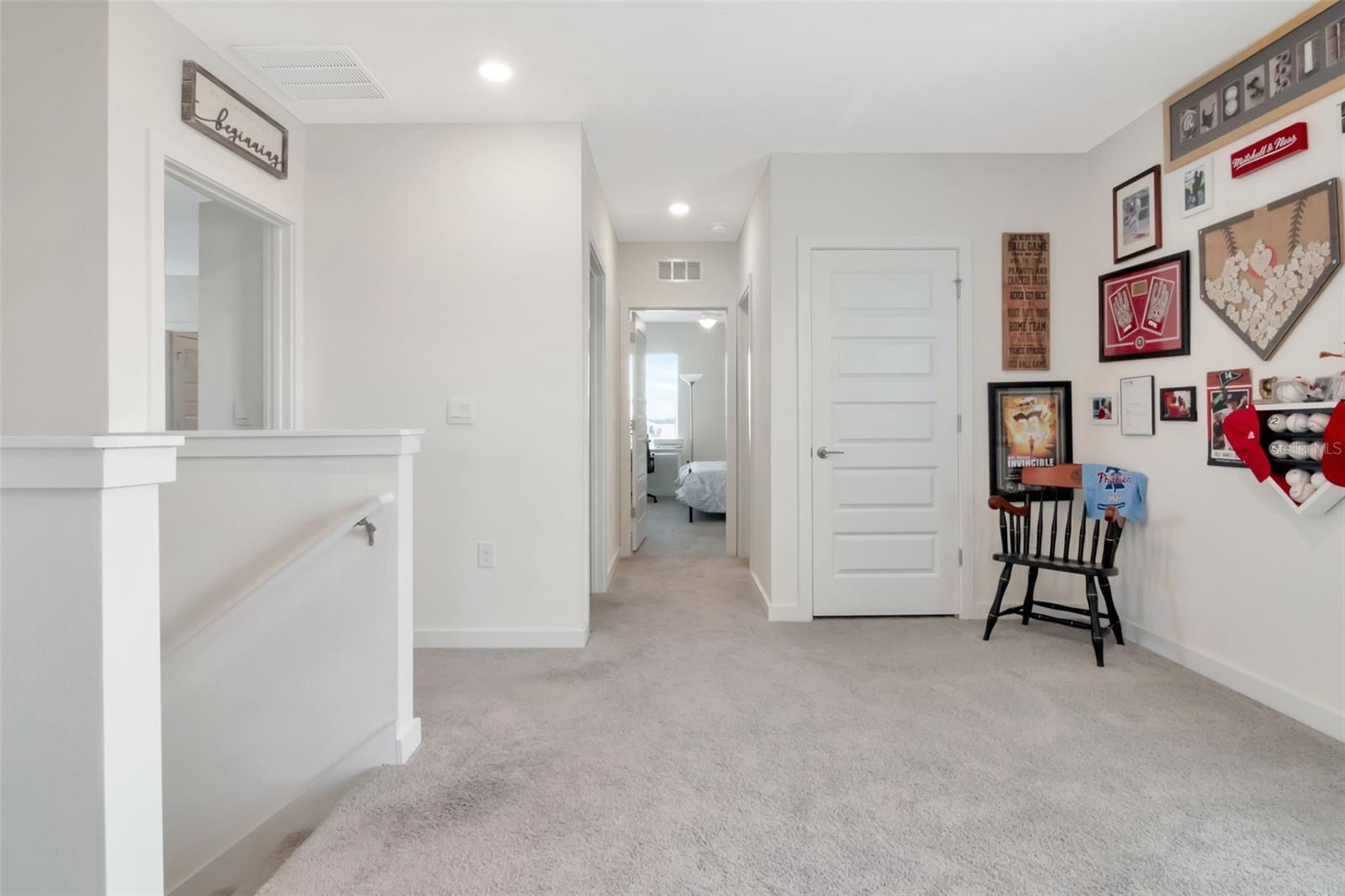 Image 15 of 39 For 9744 Crescent Ray Drive