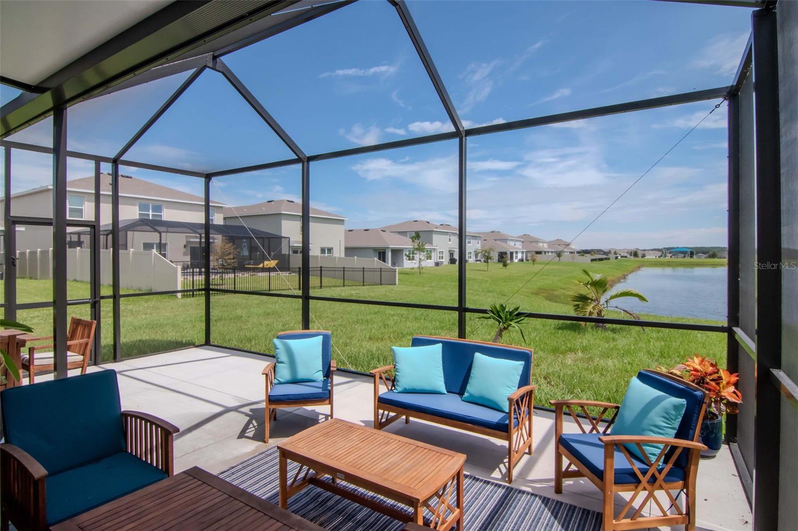 Image 30 of 39 For 9744 Crescent Ray Drive