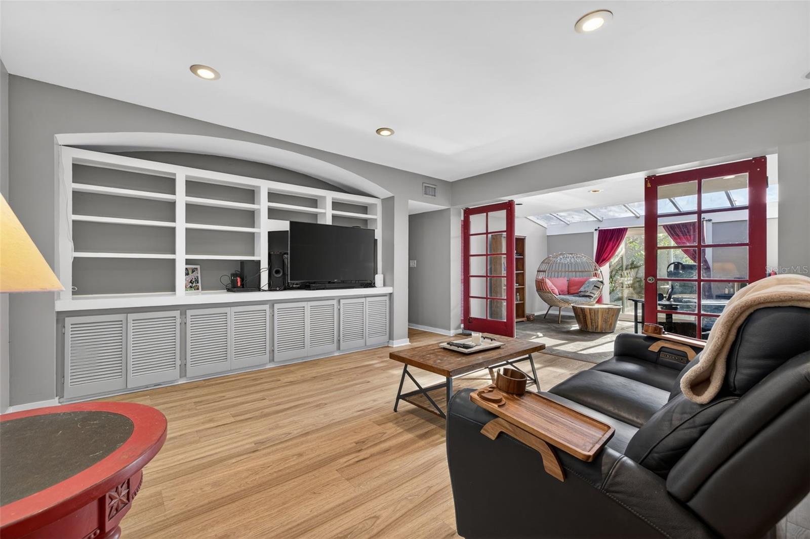 Image 12 of 36 For 1007 Palm Terrace Drive