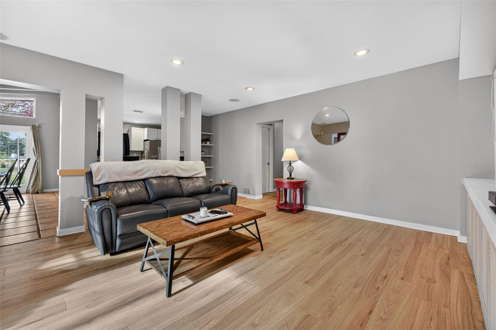 Image 13 of 36 For 1007 Palm Terrace Drive