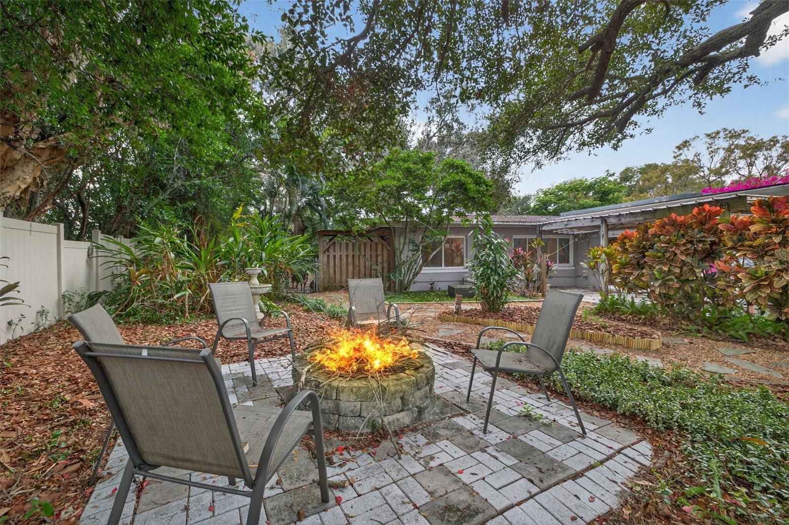 Image 2 of 36 For 1007 Palm Terrace Drive