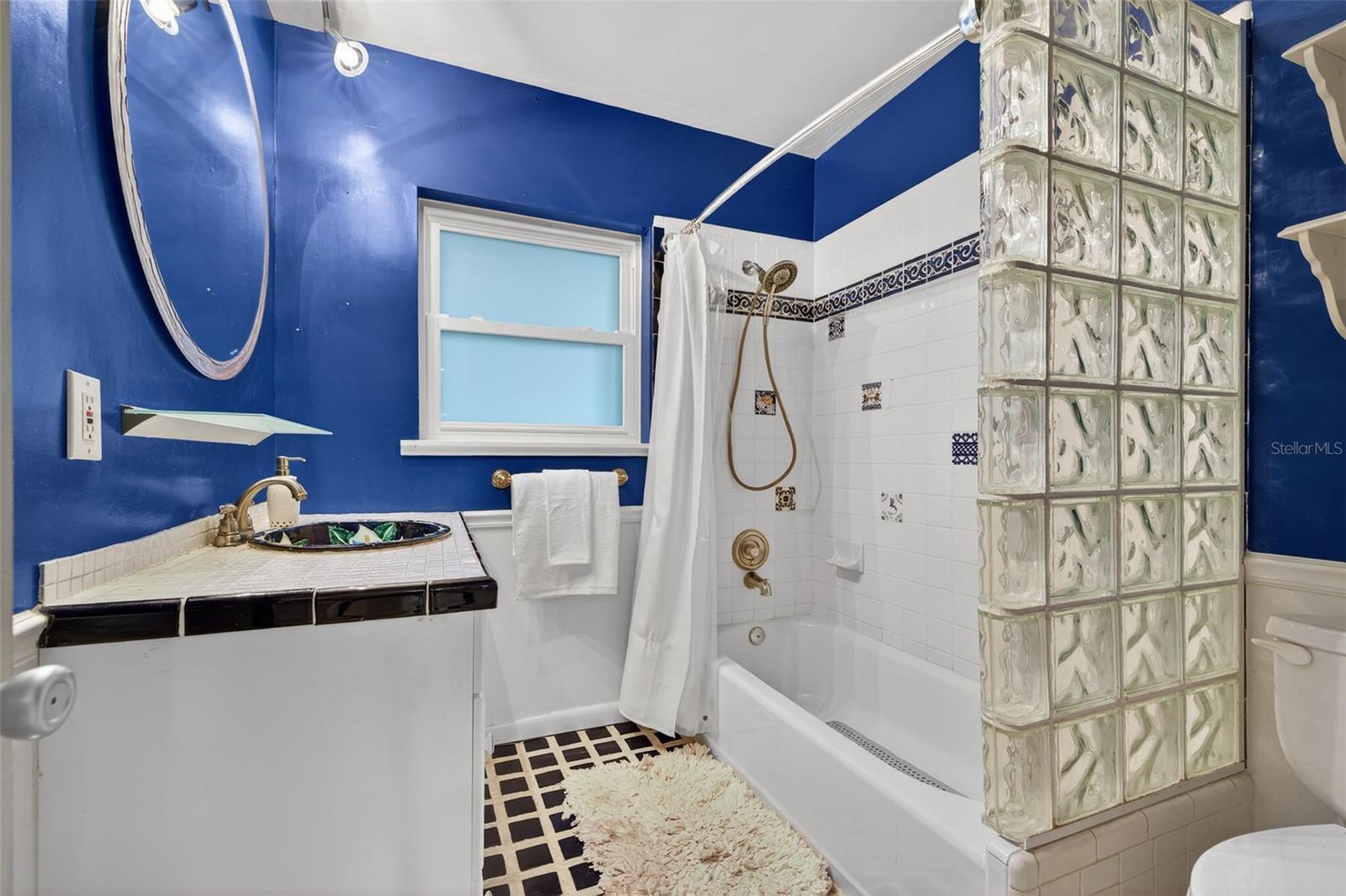 Image 21 of 36 For 1007 Palm Terrace Drive