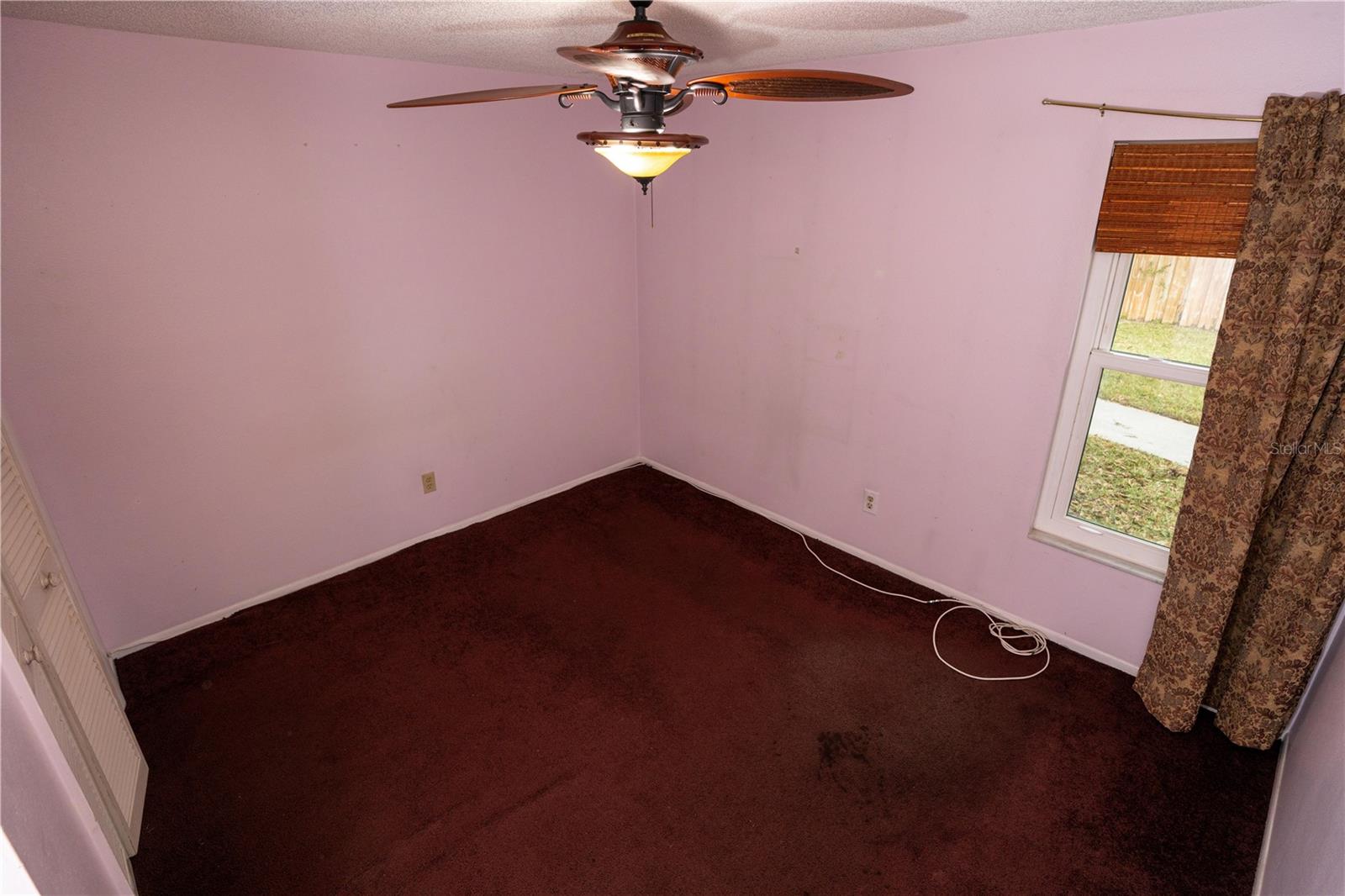 Image 24 of 38 For 2015 Sheffield Court