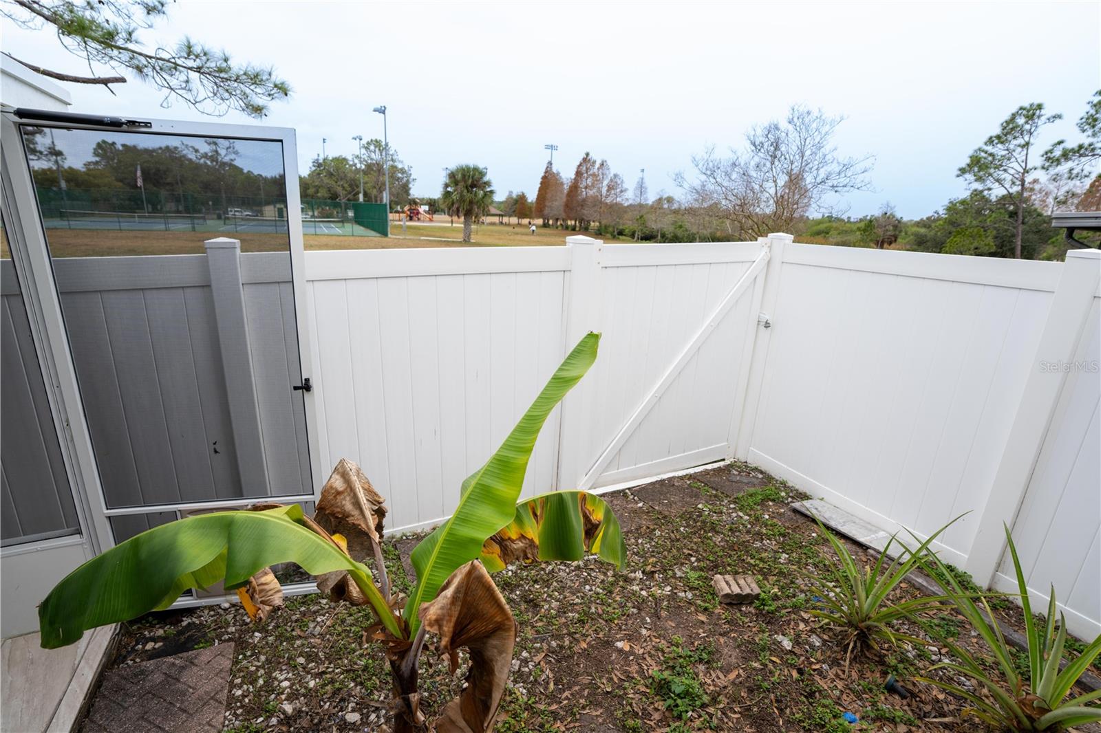 Image 31 of 38 For 2015 Sheffield Court