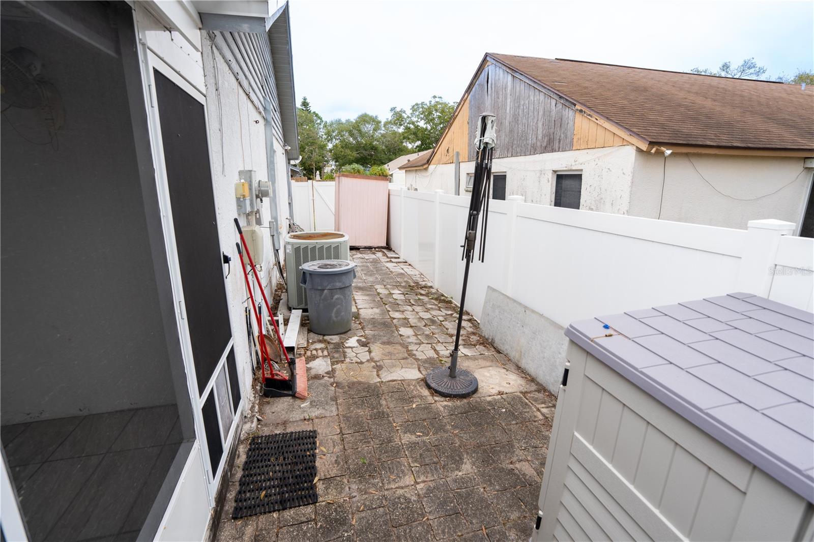 Image 32 of 38 For 2015 Sheffield Court