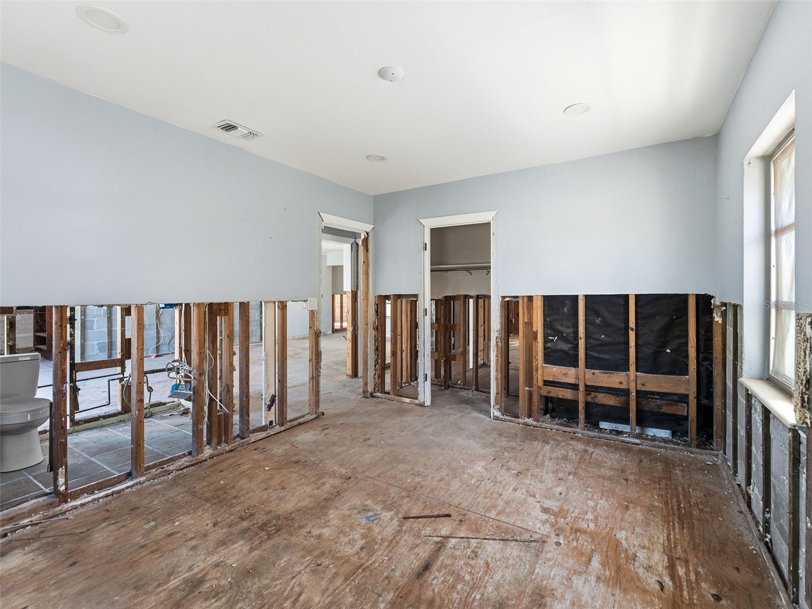 Image 16 of 34 For 244 145th Avenue E