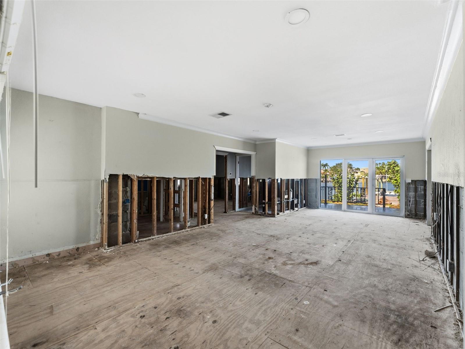 Image 4 of 34 For 244 145th Avenue E