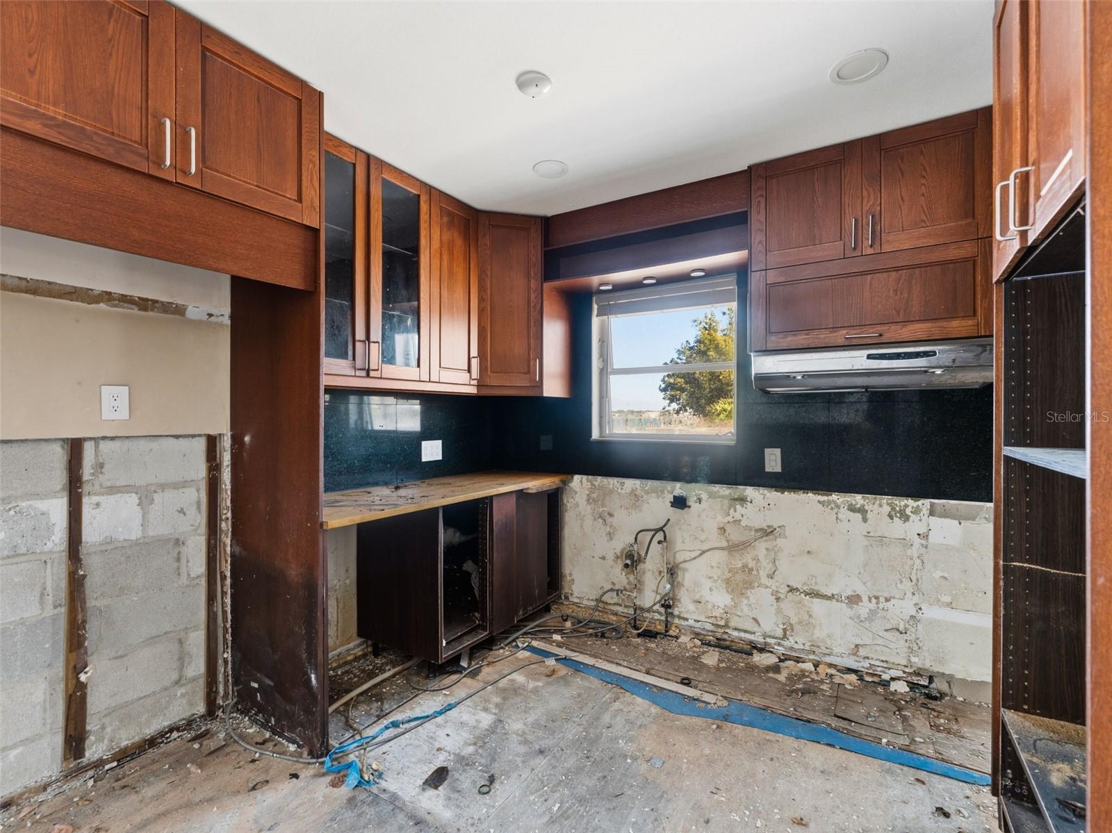 Image 7 of 34 For 244 145th Avenue E