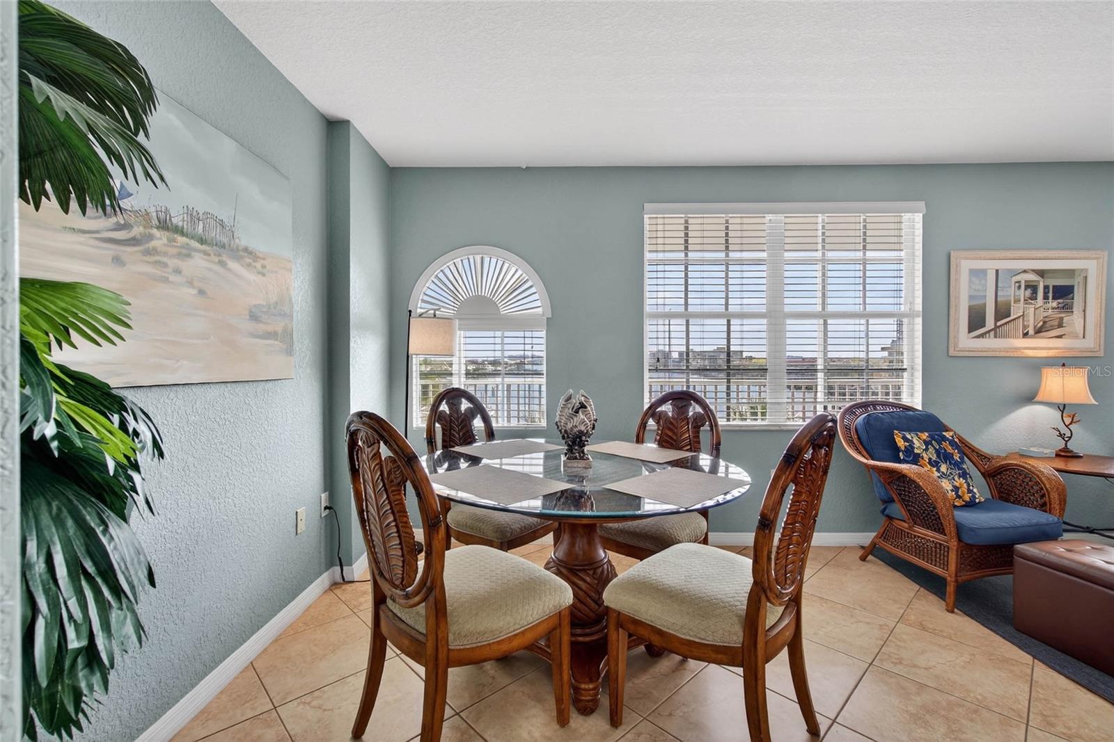 Image 12 of 50 For 445 Hamden Drive 405