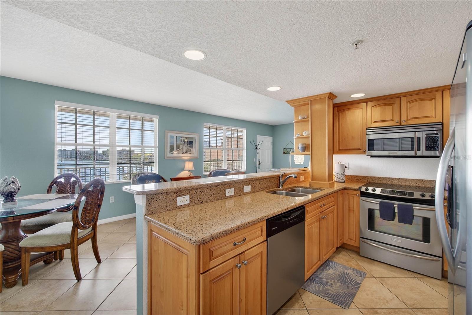 Image 14 of 50 For 445 Hamden Drive 405