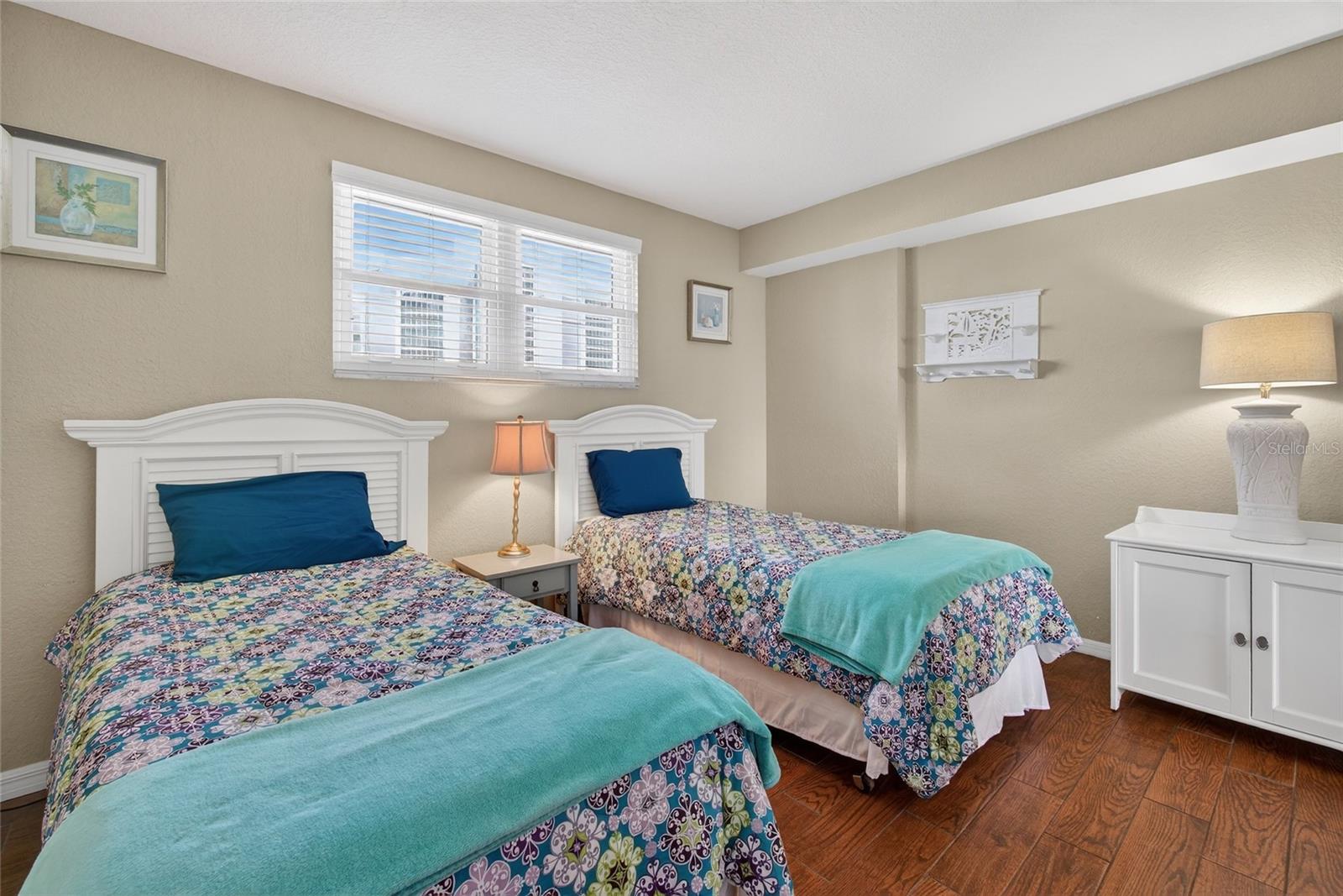 Image 22 of 50 For 445 Hamden Drive 405