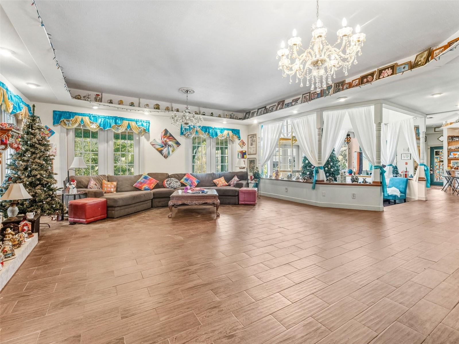 Image 11 of 73 For 5516 Frontier Drive