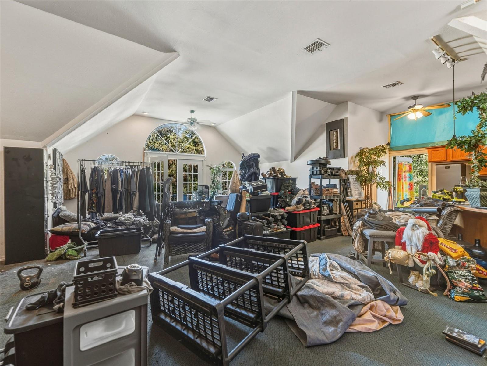 Image 52 of 73 For 5516 Frontier Drive