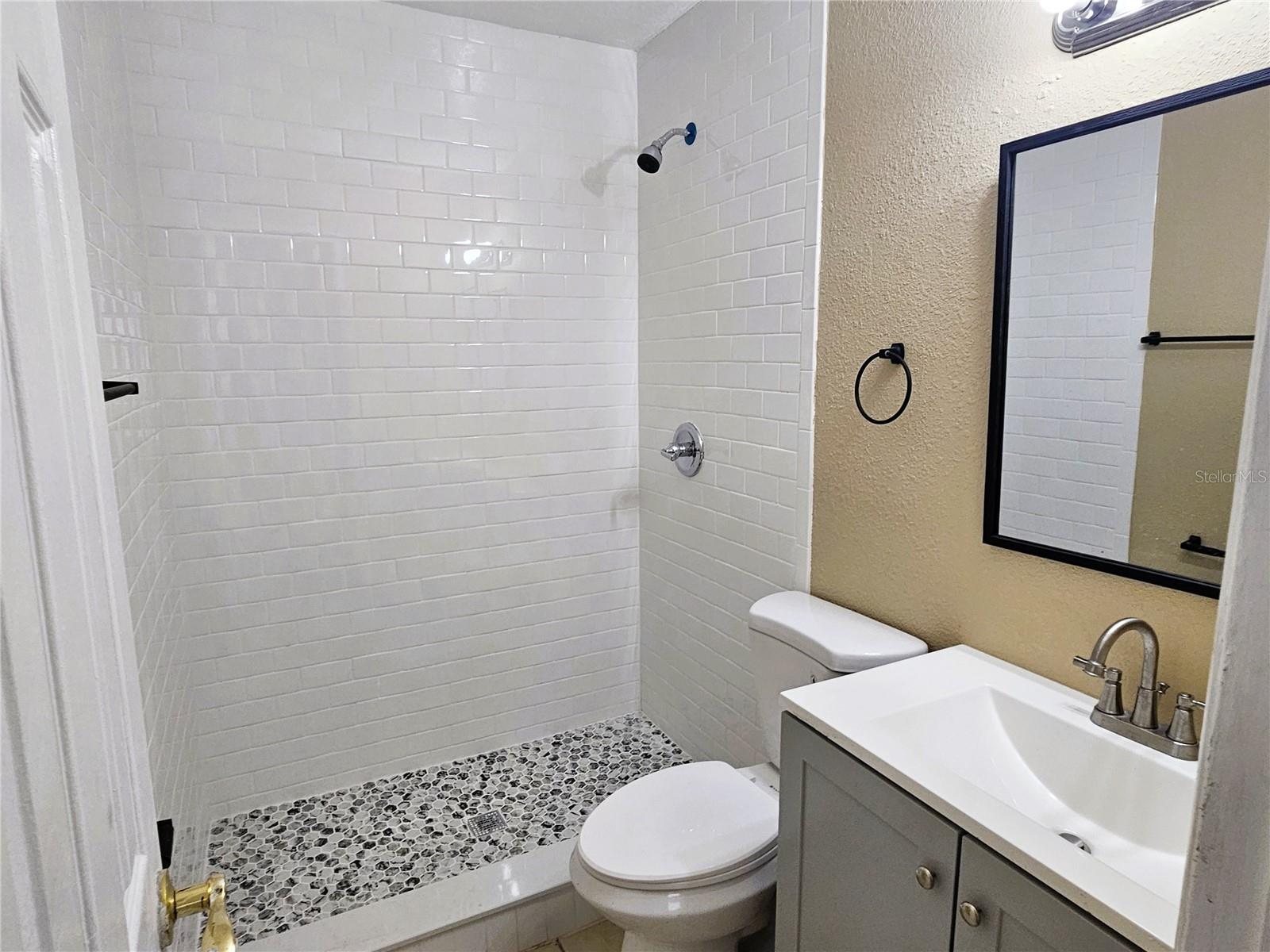 Image 12 of 25 For 2221 Annie Street