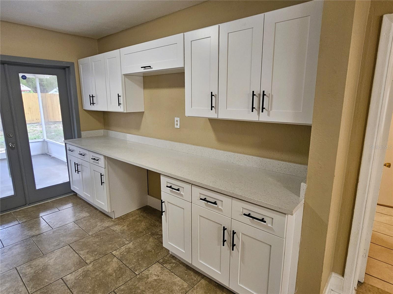 Image 15 of 25 For 2221 Annie Street