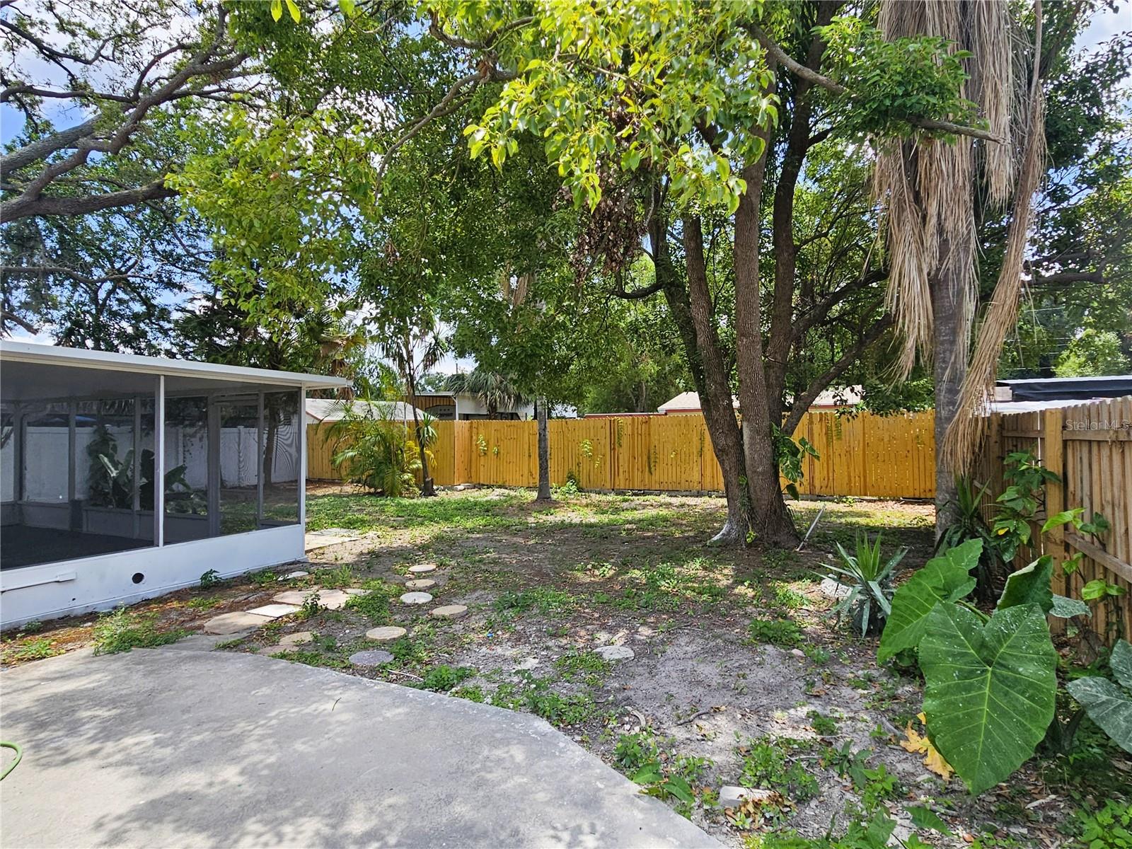 Image 24 of 25 For 2221 Annie Street