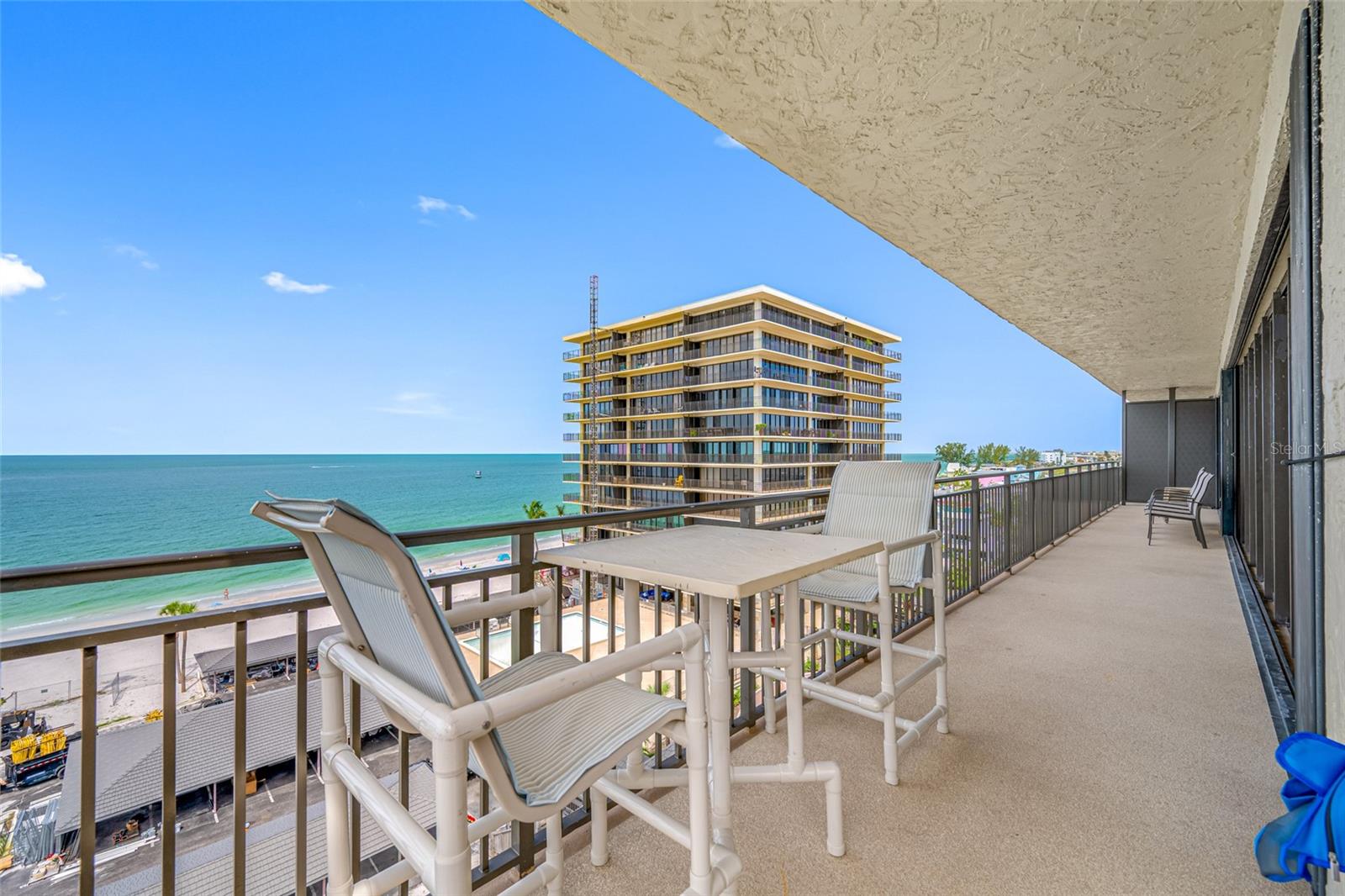 Image 17 of 47 For 7600 Bayshore Drive 703a