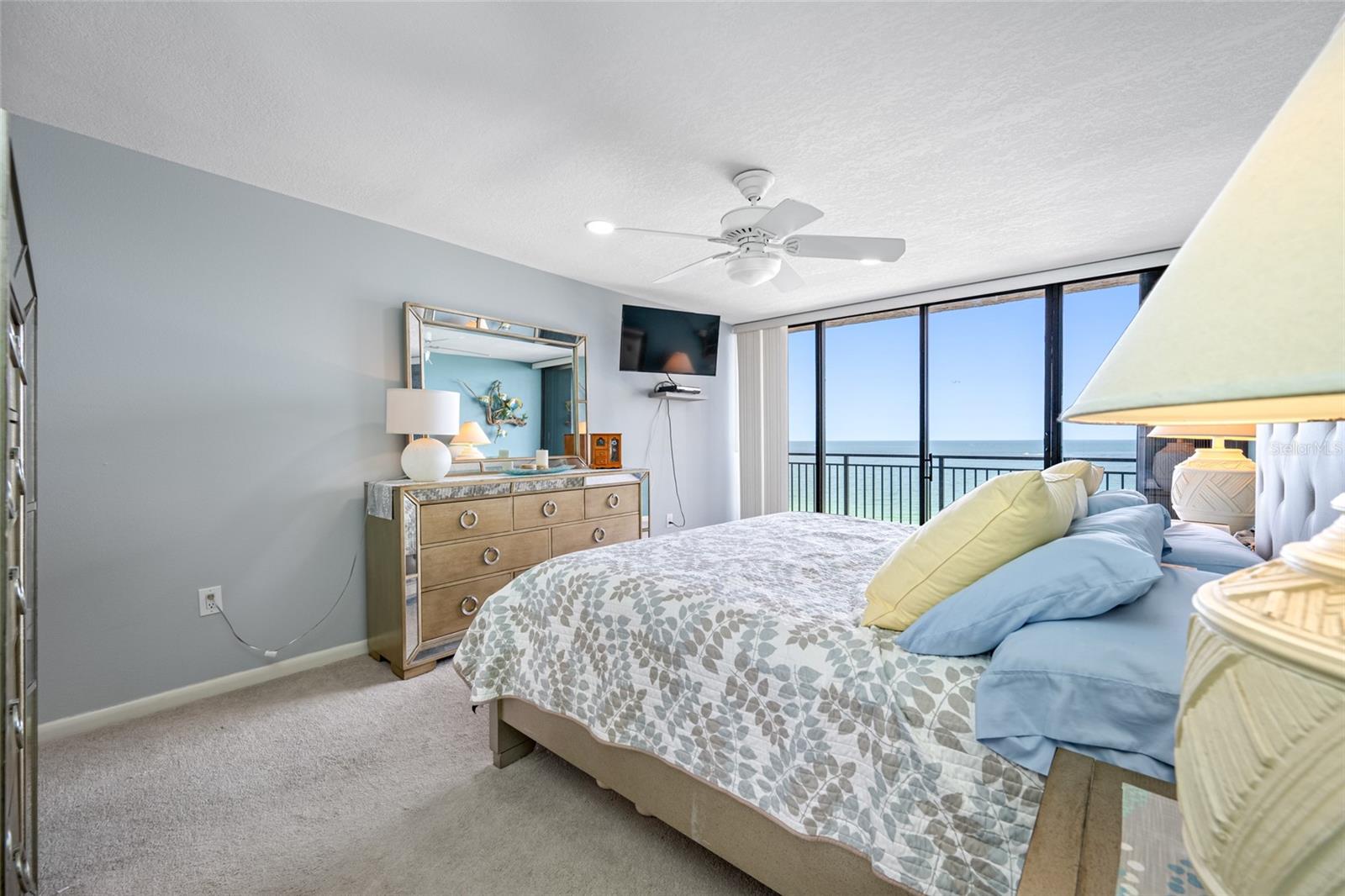 Image 26 of 47 For 7600 Bayshore Drive 703a