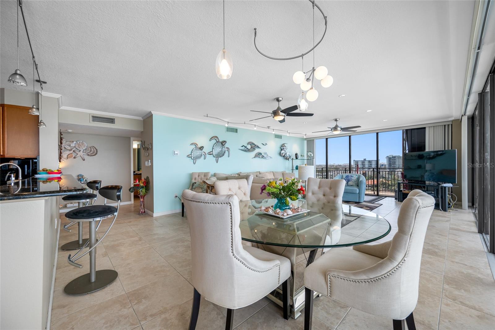 Image 4 of 47 For 7600 Bayshore Drive 703a