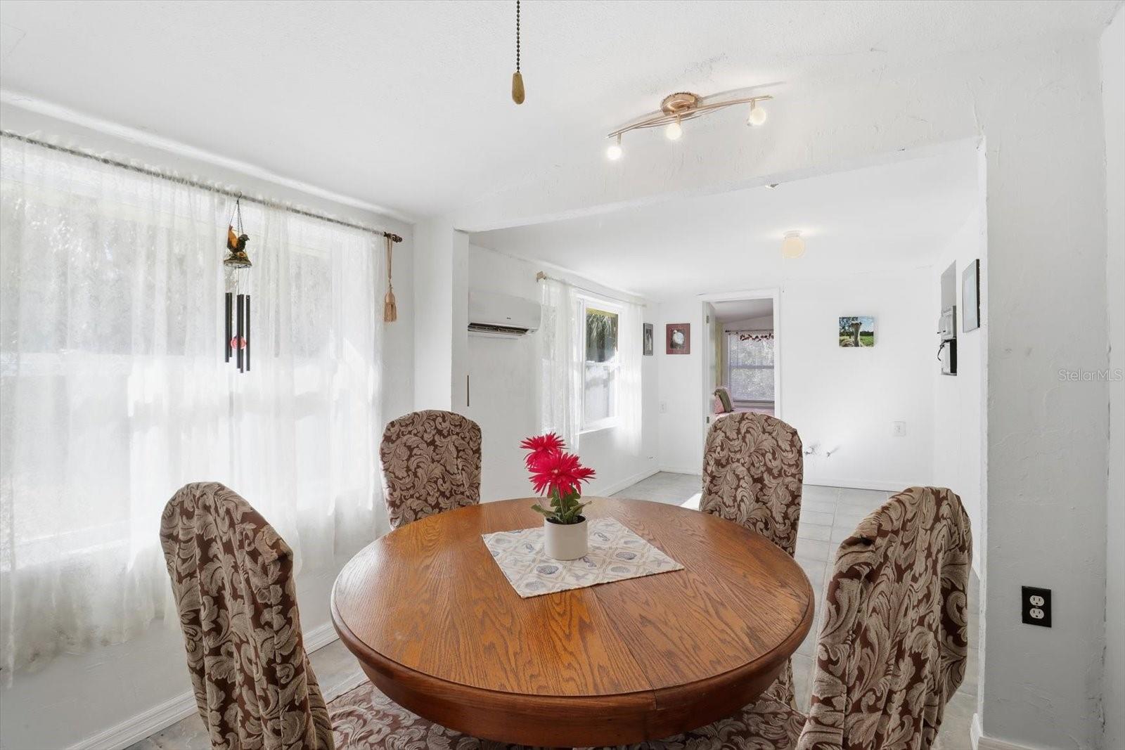 Image 19 of 53 For 10170 Yulee Drive