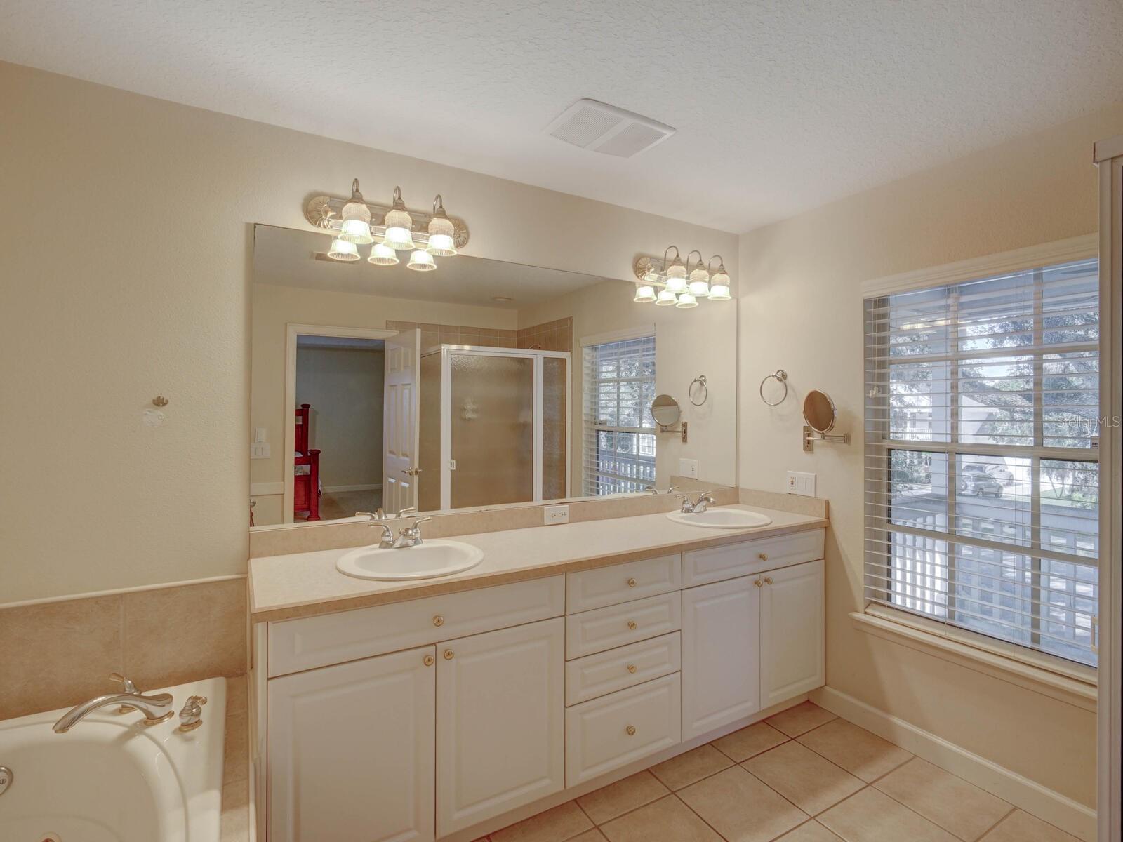 Image 25 of 45 For 2217 Rising Creek Court