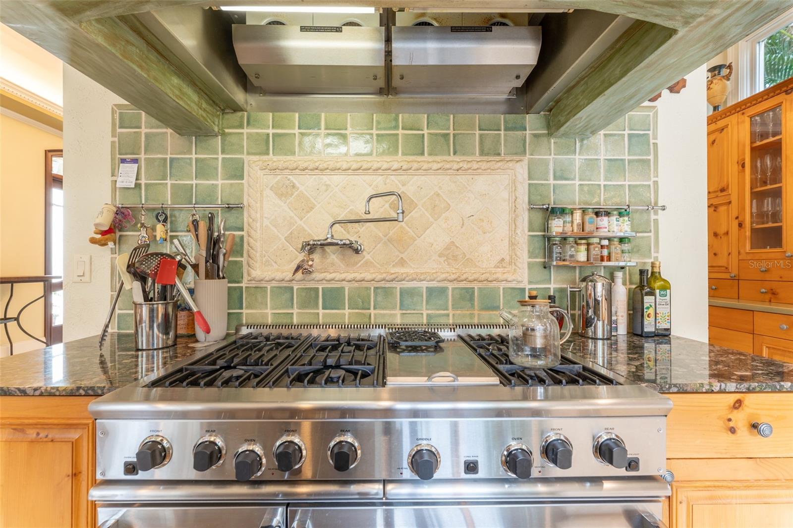 Image 15 of 72 For 2152 Coffee Pot Boulevard Ne