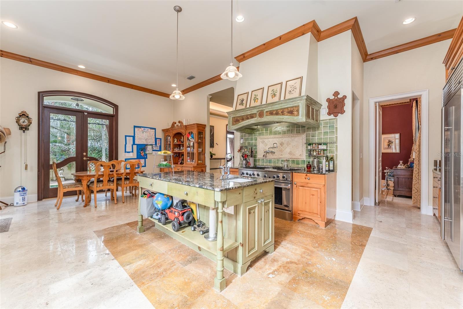 Image 17 of 72 For 2152 Coffee Pot Boulevard Ne