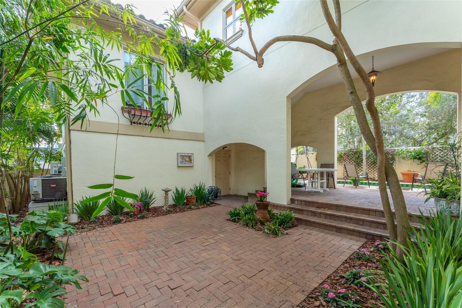 Image 23 of 72 For 2152 Coffee Pot Boulevard Ne