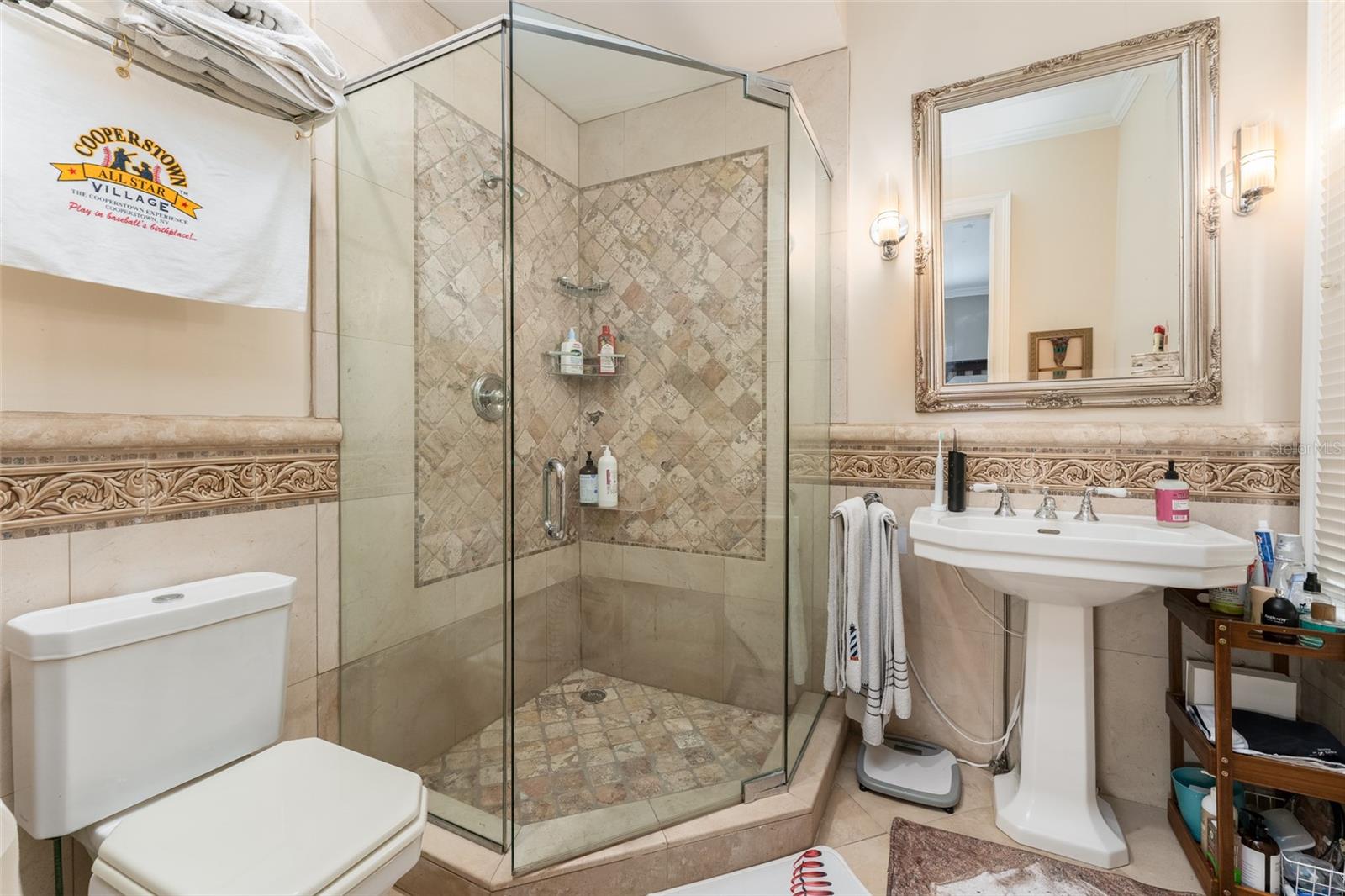 Image 39 of 72 For 2152 Coffee Pot Boulevard Ne