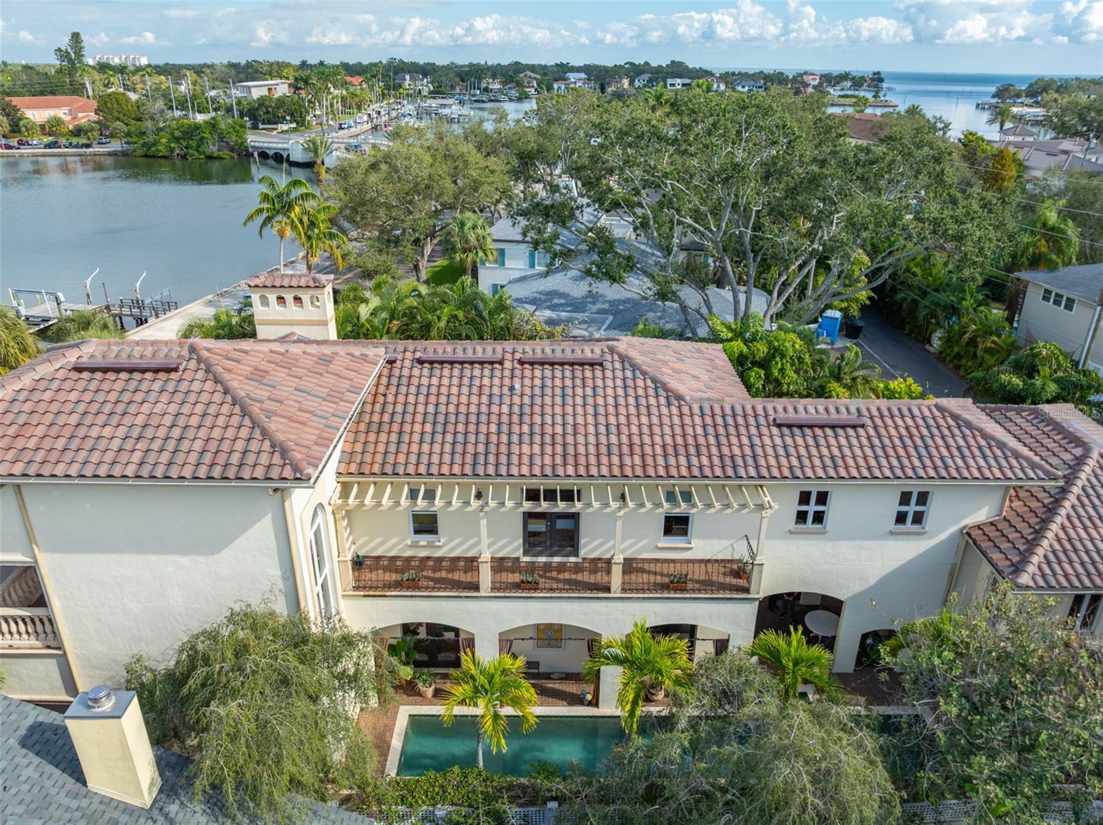 Image 56 of 72 For 2152 Coffee Pot Boulevard Ne