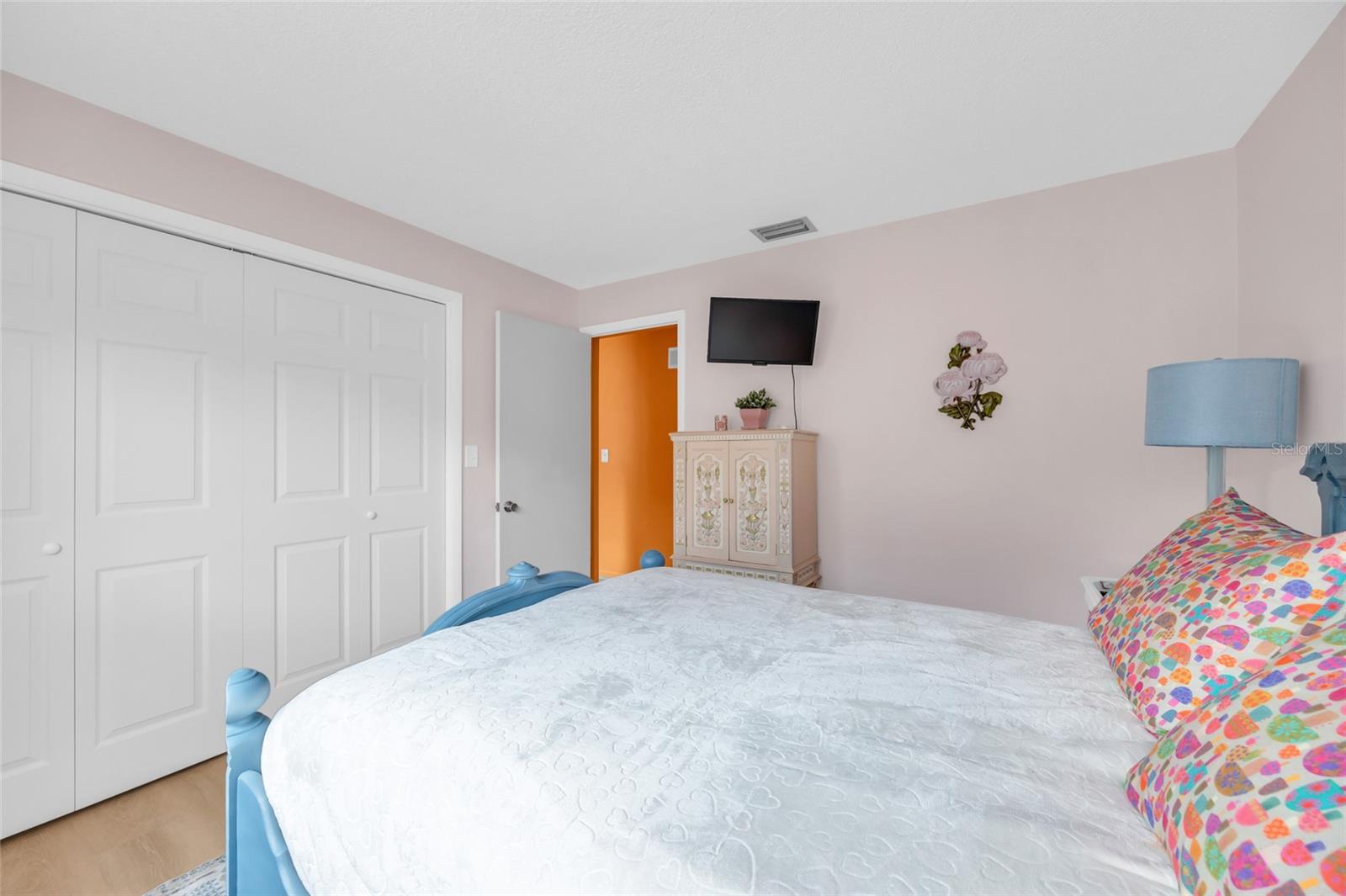 Image 23 of 33 For 2533 Bramblewood Drive W