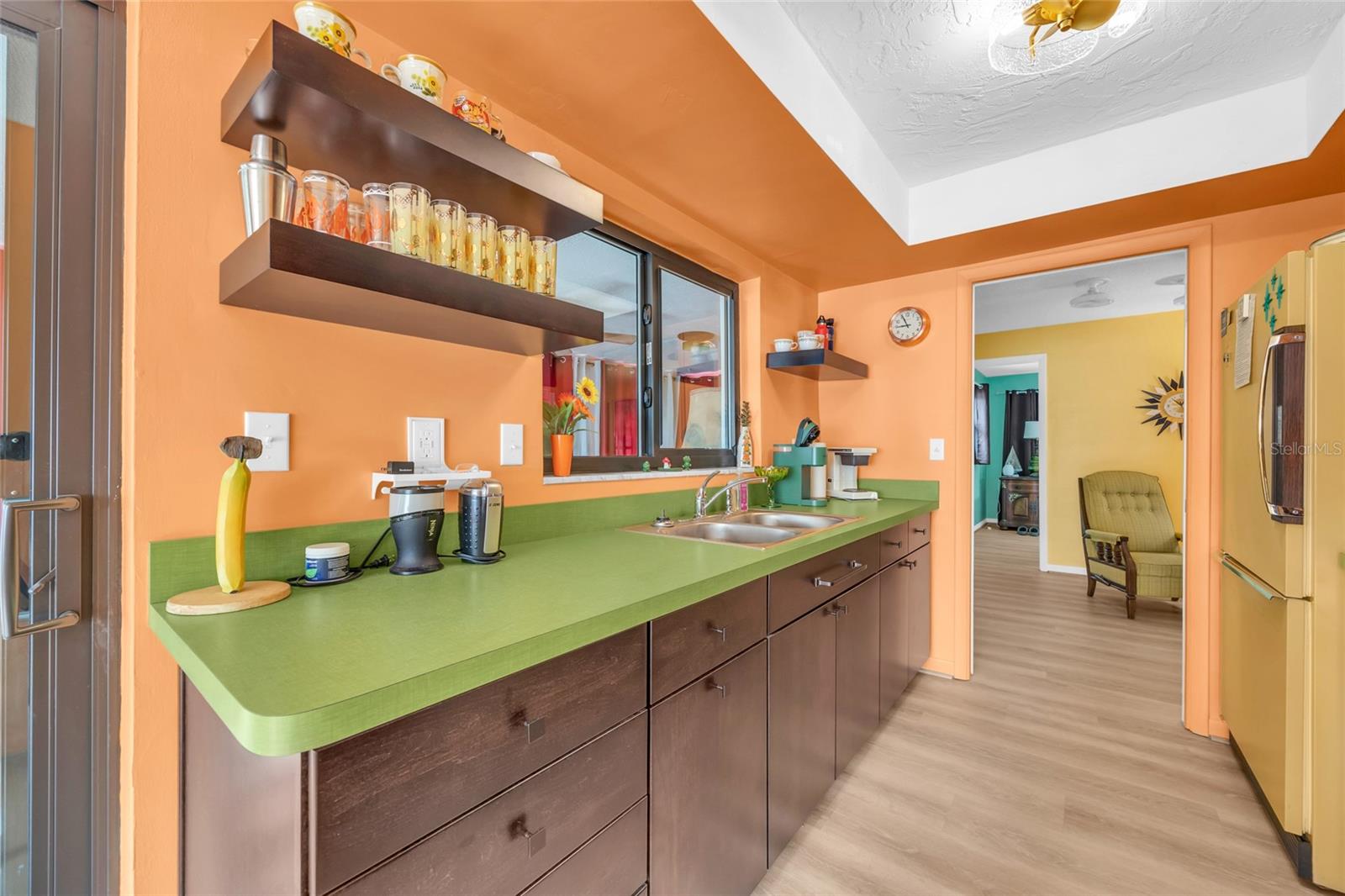 Image 9 of 33 For 2533 Bramblewood Drive W