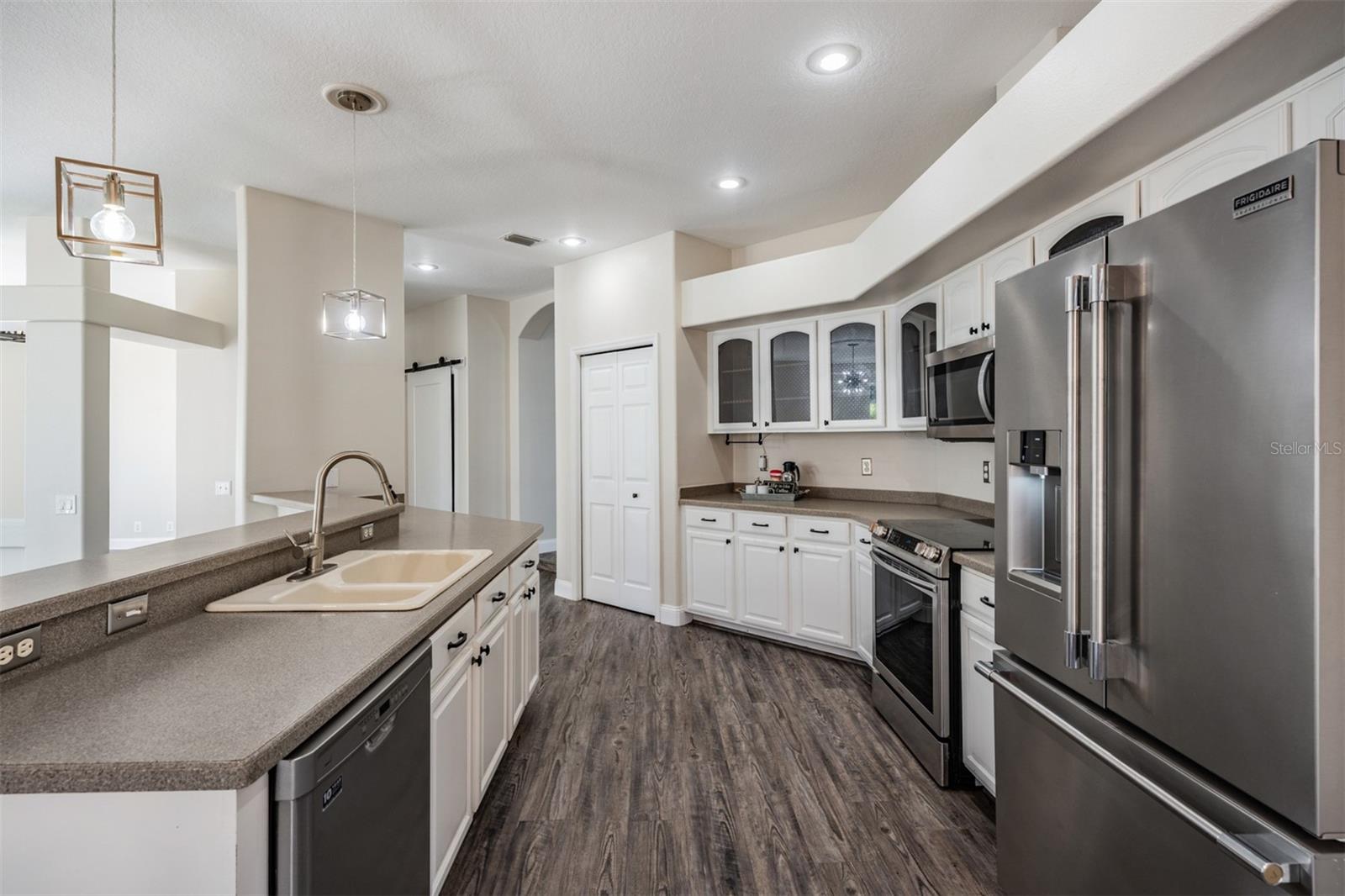 Image 31 of 65 For 8685 Bayou Way N