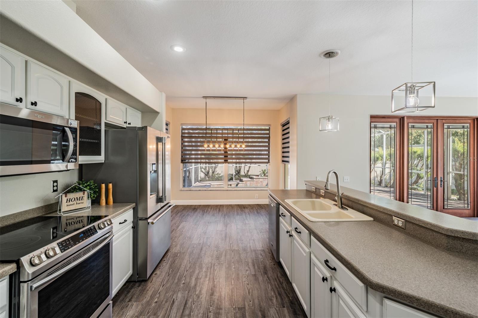 Image 7 of 65 For 8685 Bayou Way N