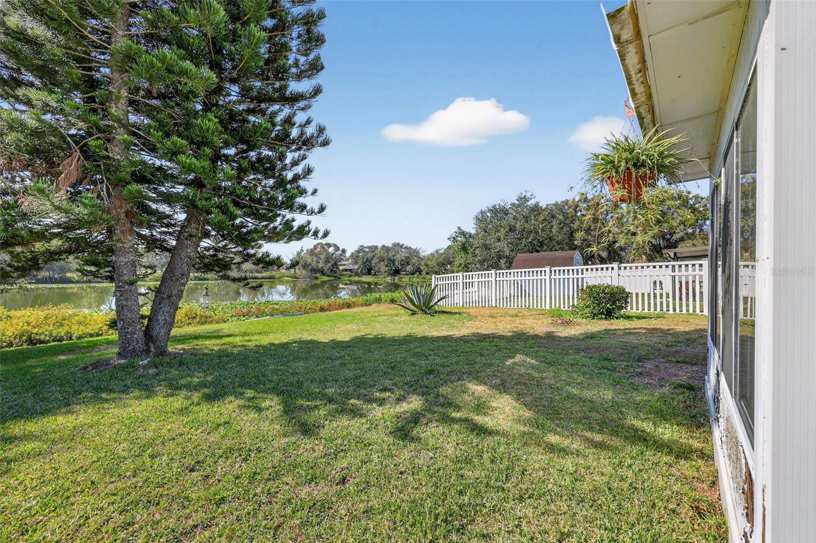 Image 24 of 27 For 1535 Thistledown Drive